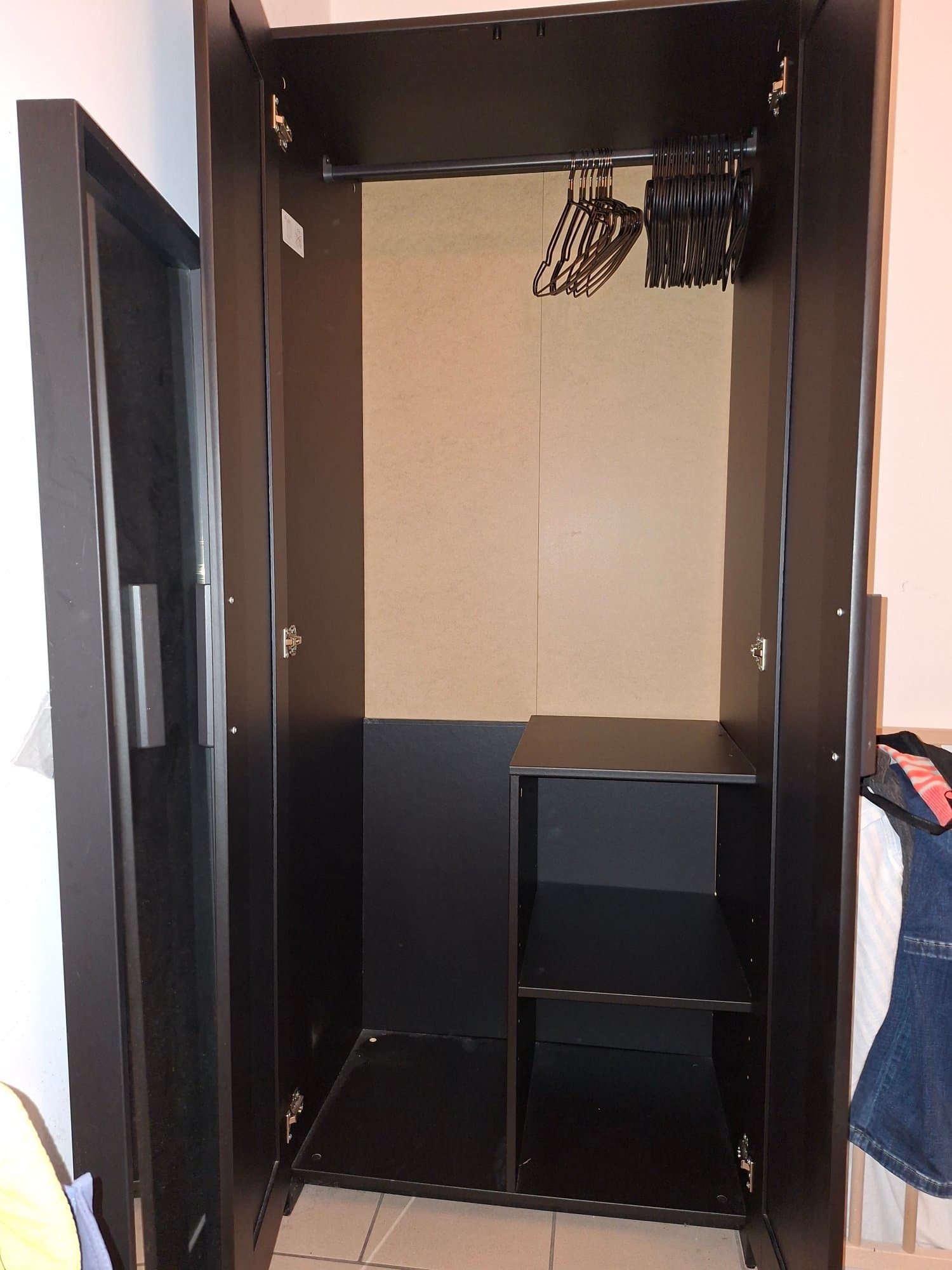 BRIMNES armoire 2 portes, noir