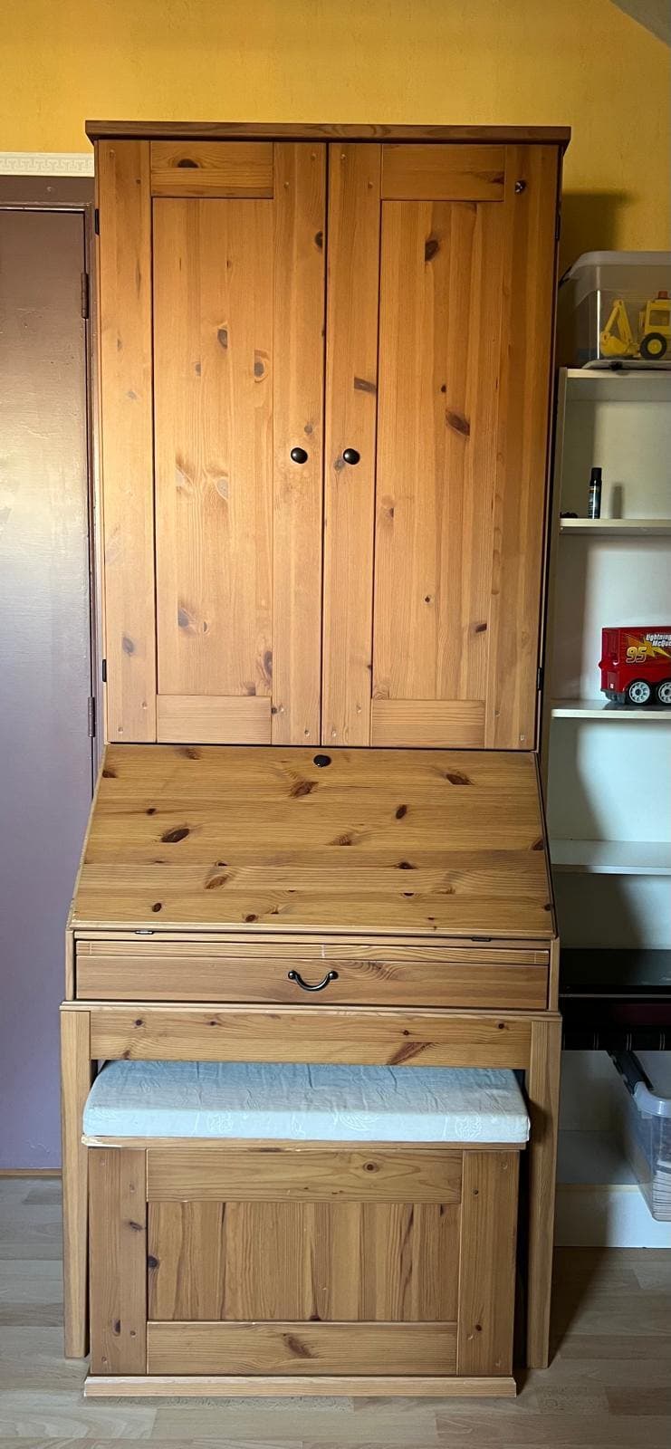 BUREAU KAST HEMNES