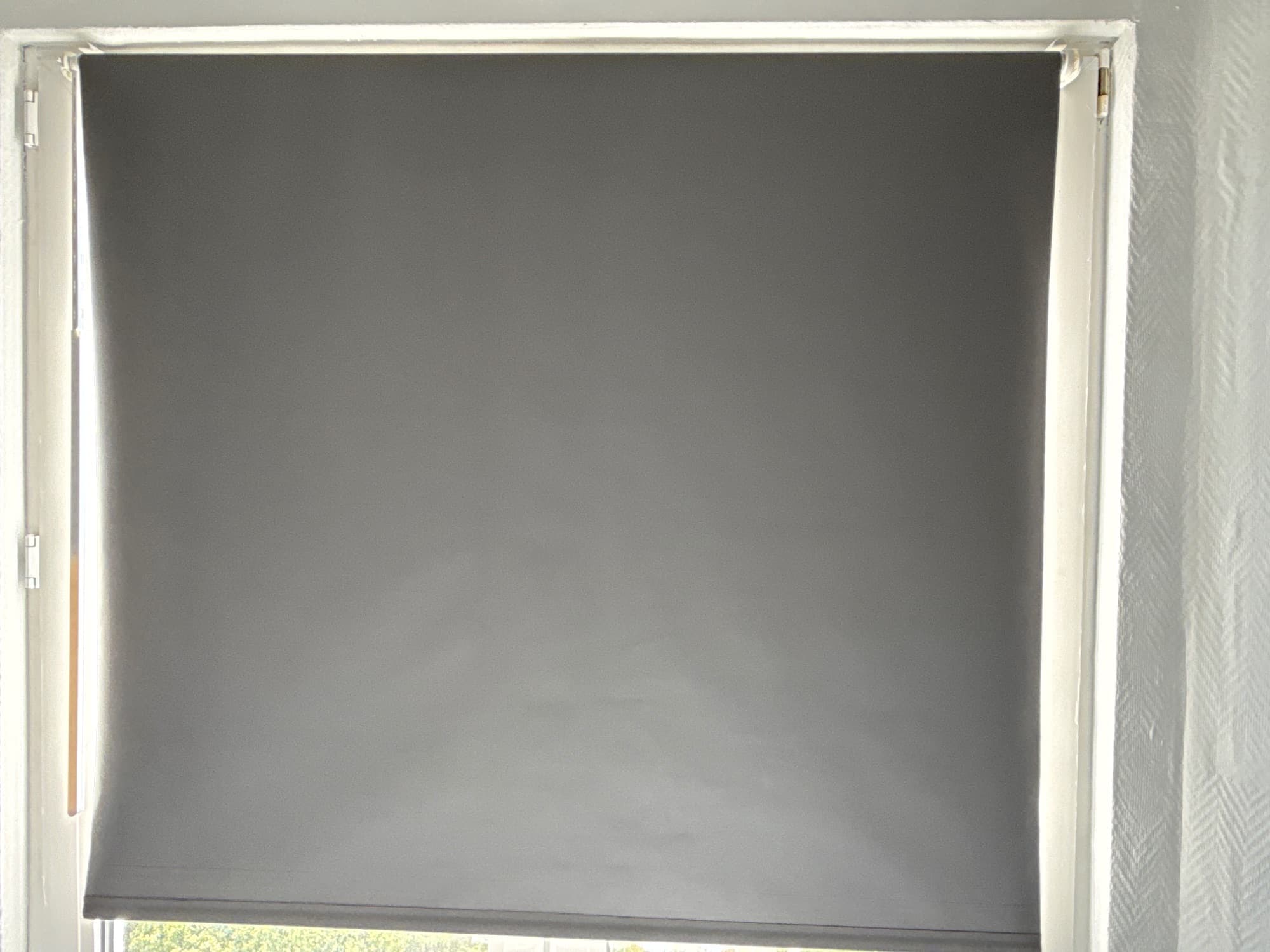 FRIDANS block-out roller blind, grey, 140x195 cm