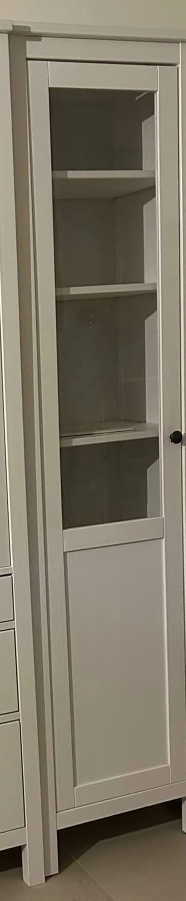 HEMNES vitrinekast, wit gebeitst