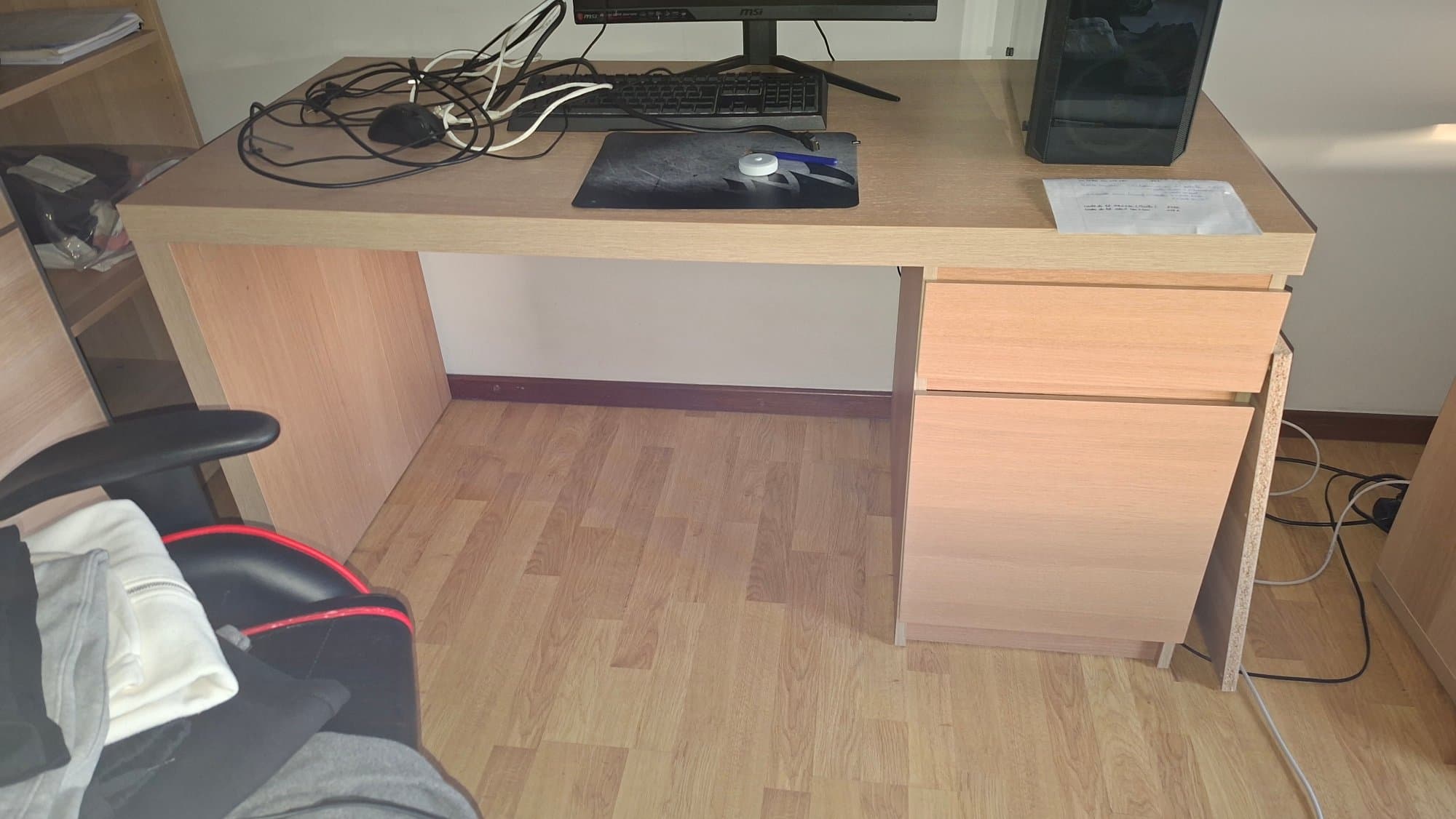 BUREAU MALM