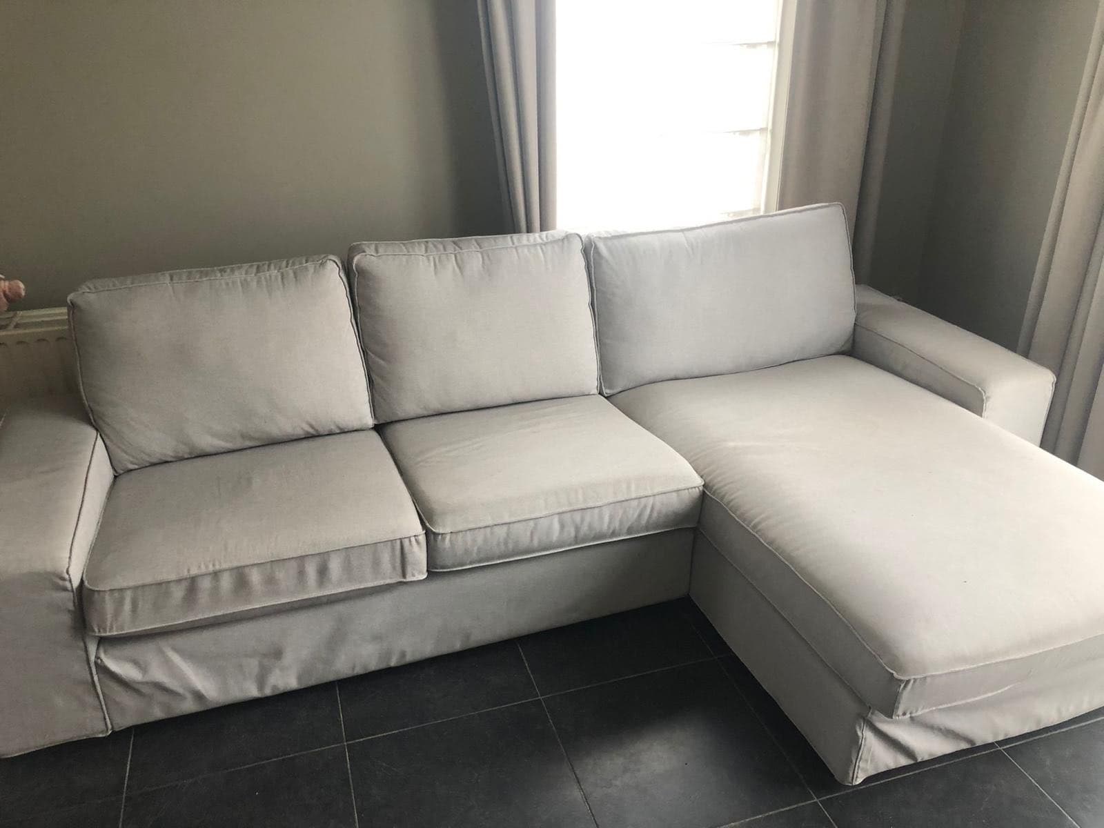 KIVIK 4-seat sofa with chaise longue, Tallmyra white/black