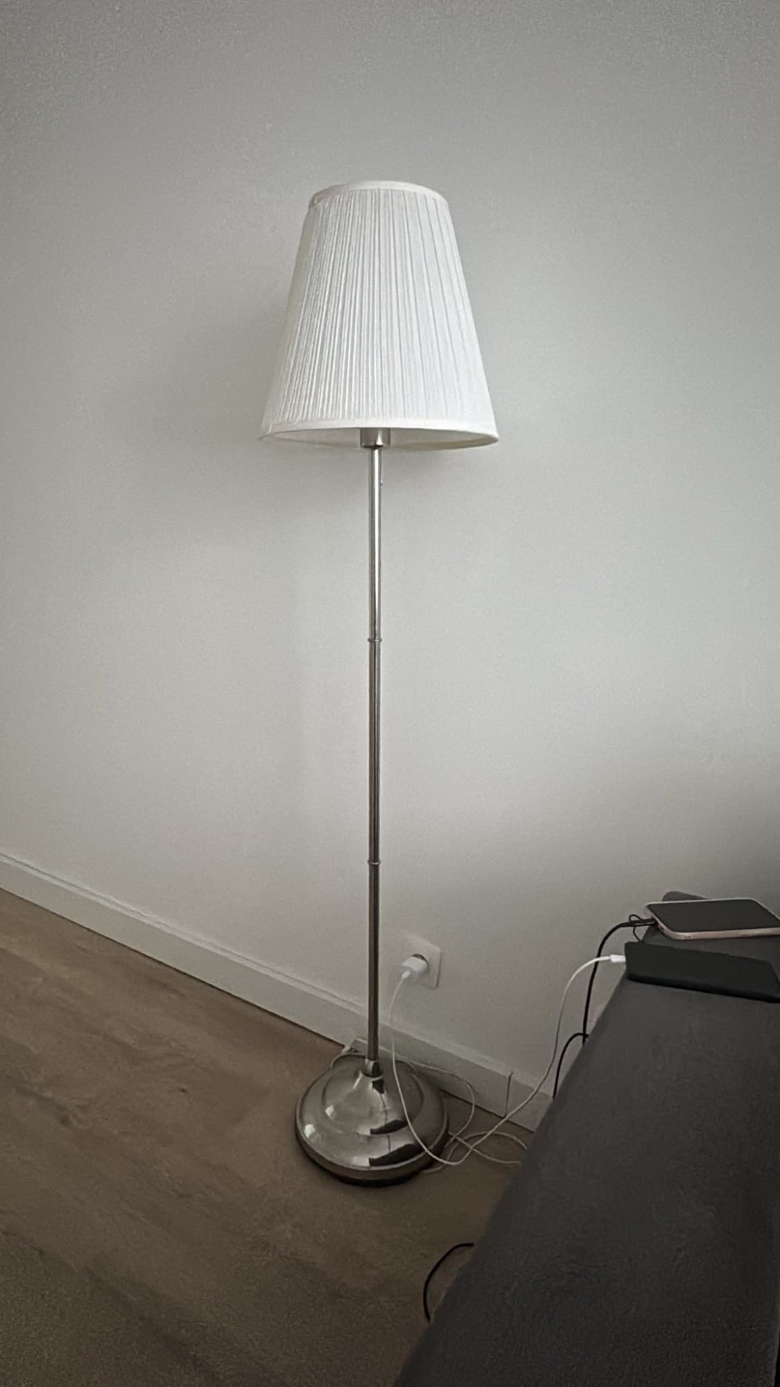 NYFORS Lampadaire, nickelé blanc