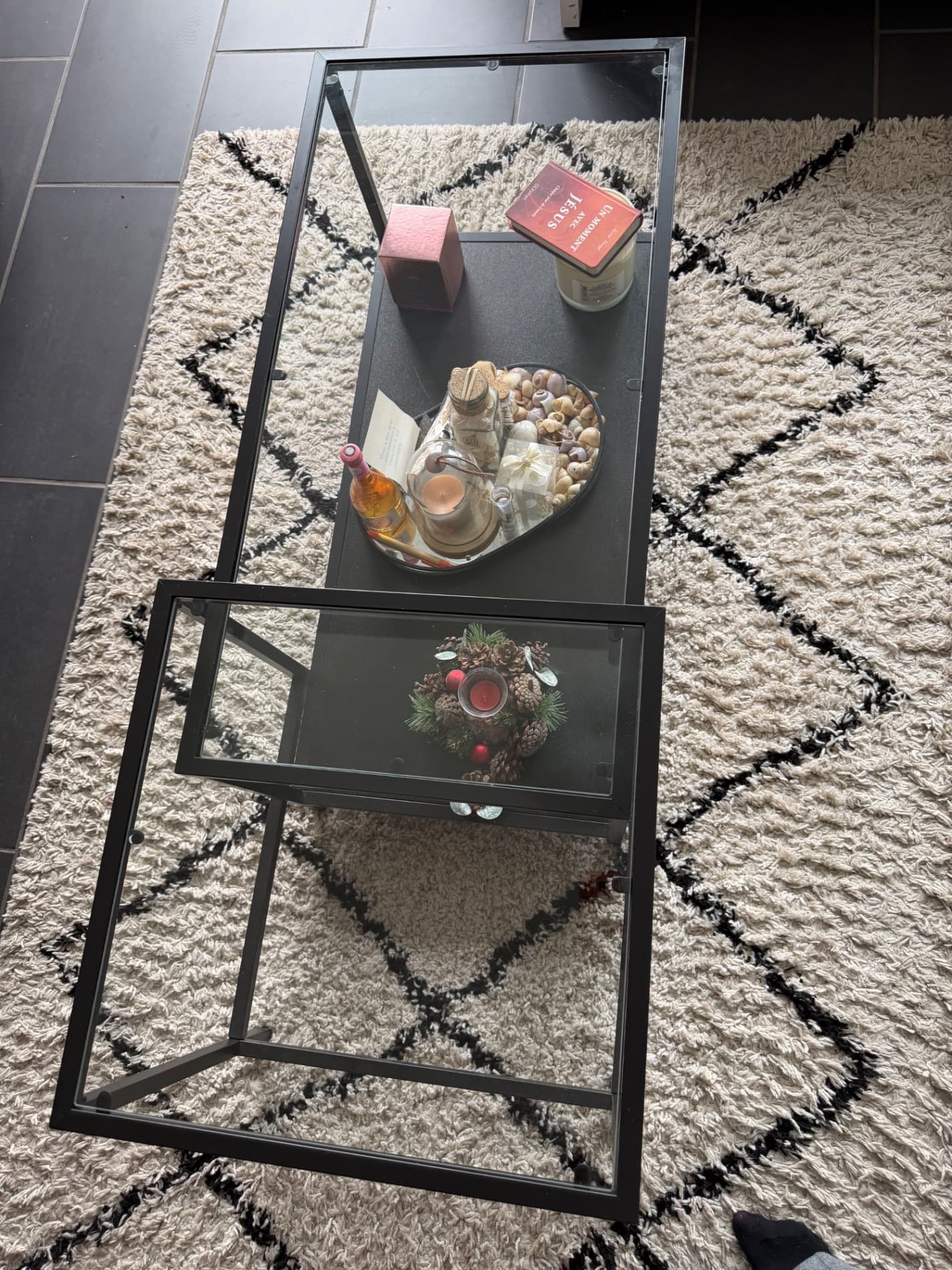 VITTSJÖ Tables gigognes, lot de 2, brun noir, verre, 90x50 cm