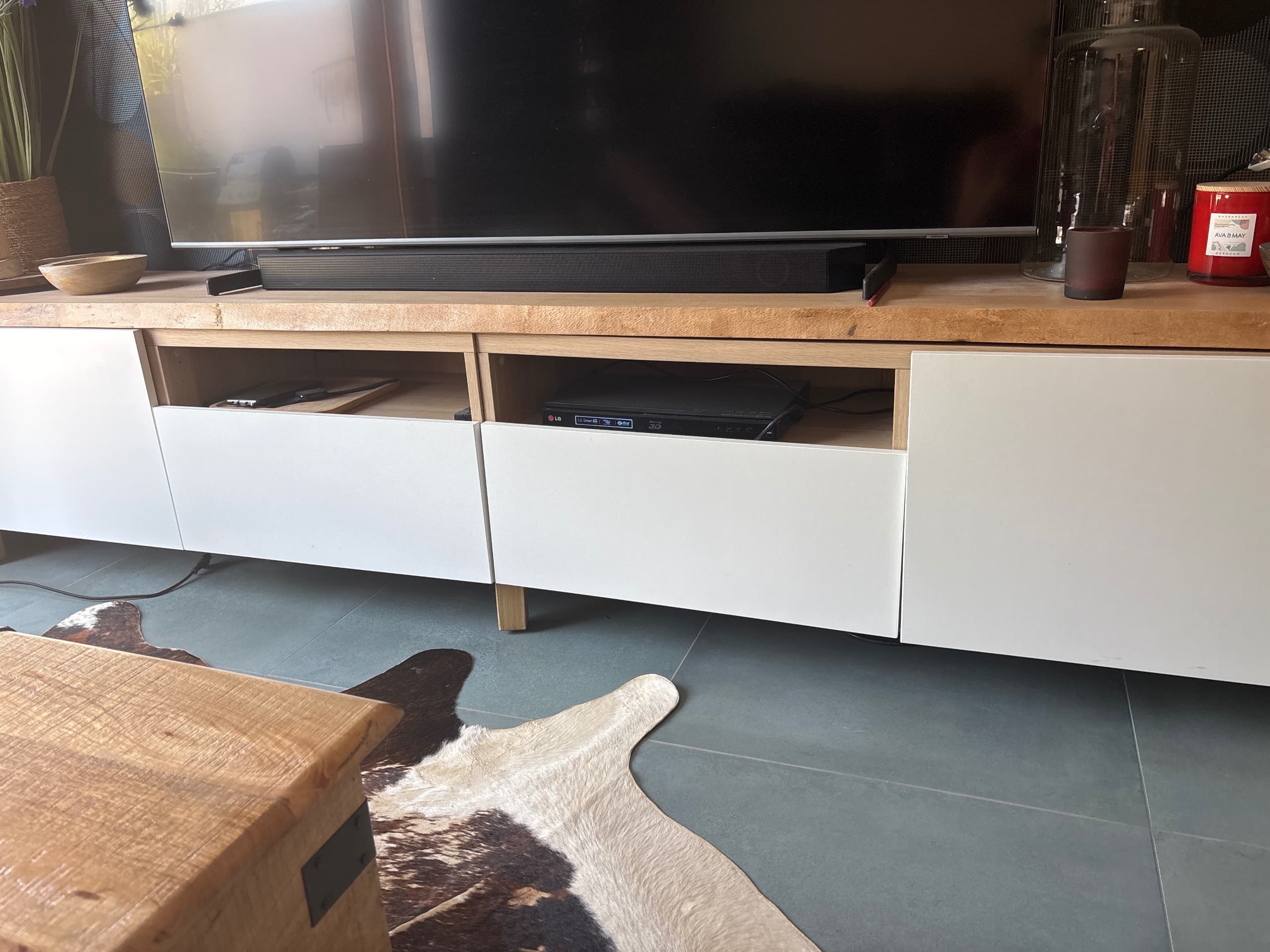 BESTÅ Tv-meubel, zwartbruin/Lappviken walnootpatroon, 180x42x39 cm