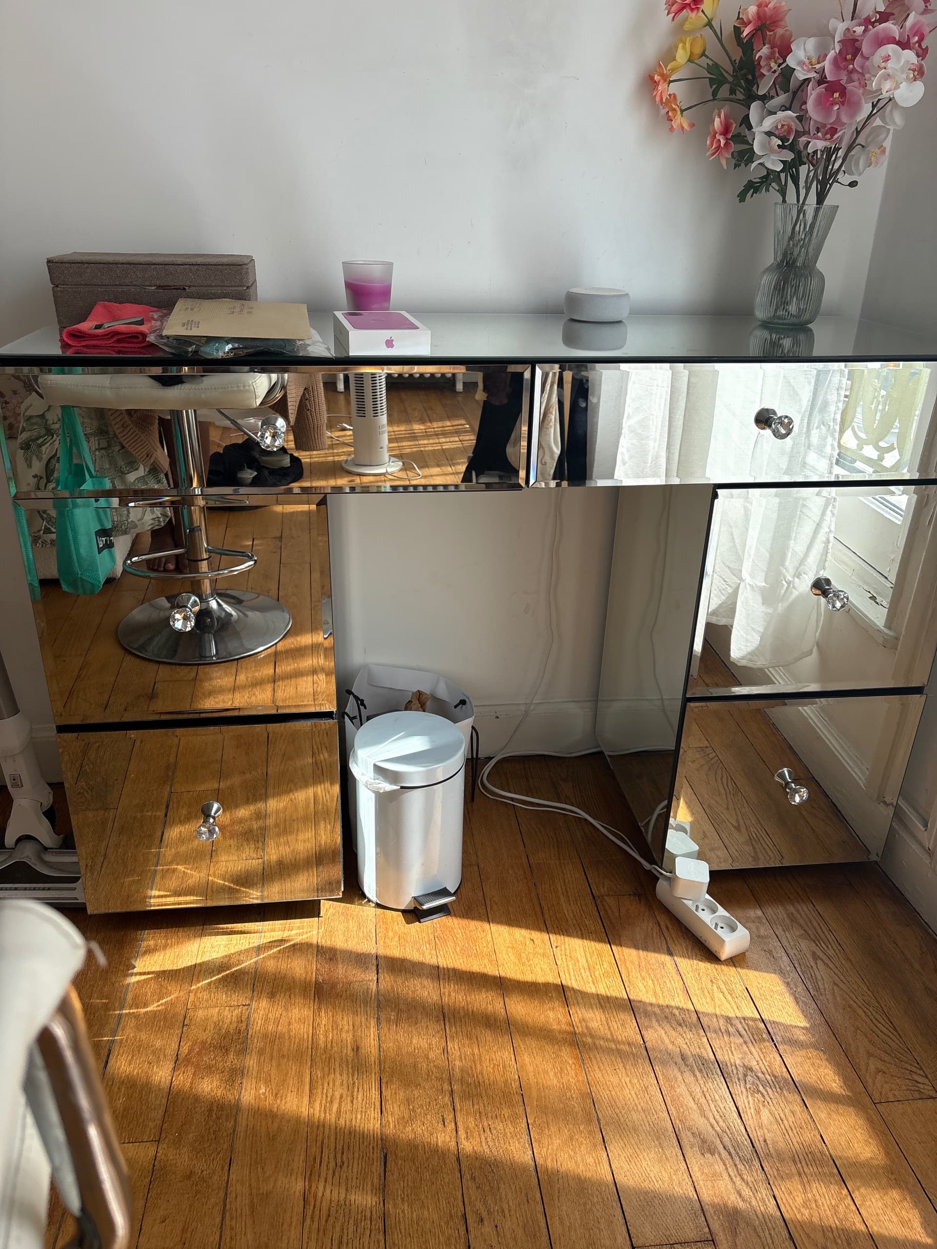 BUREAU MIROIRE