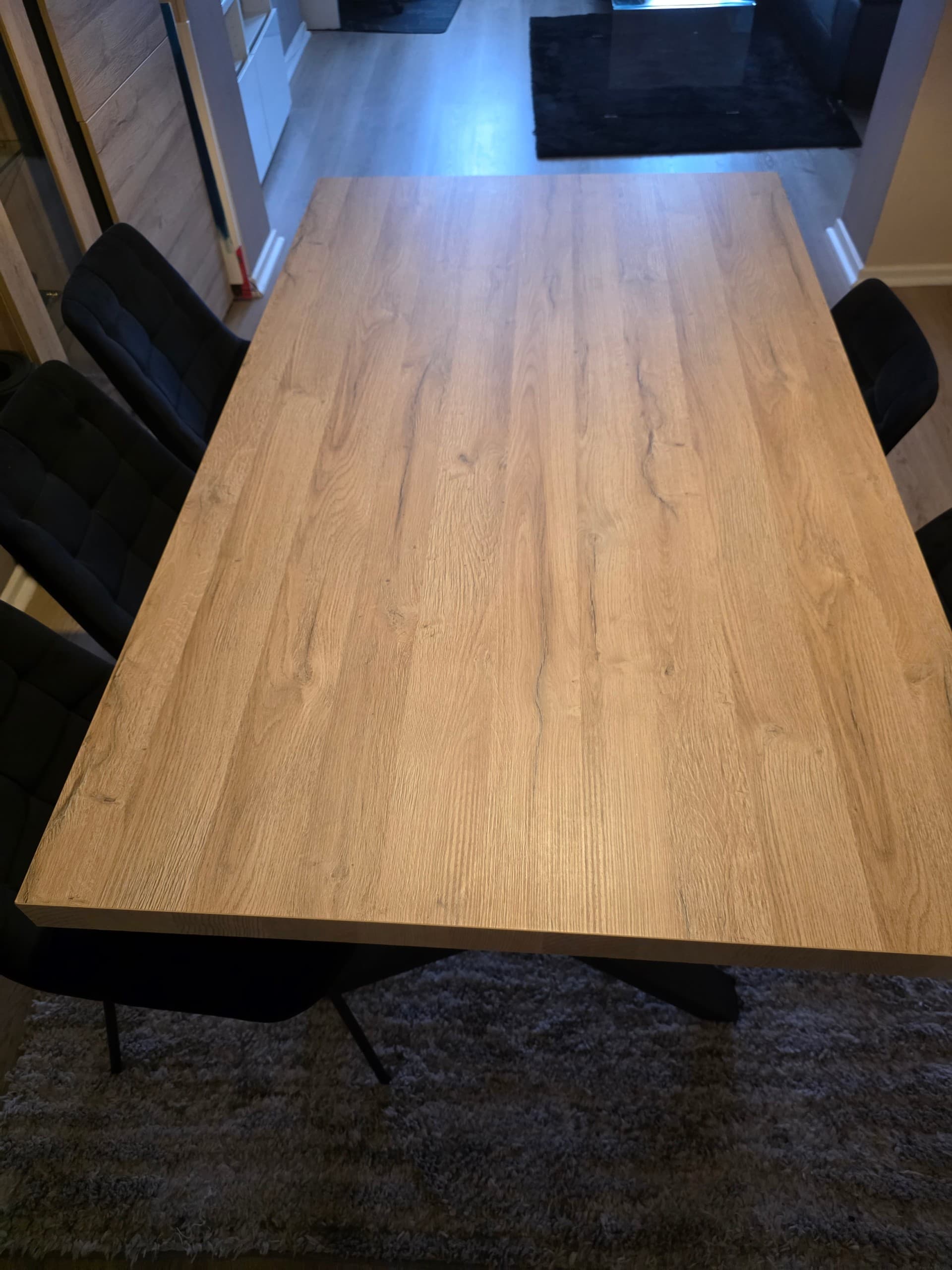 TABLE A MANGER