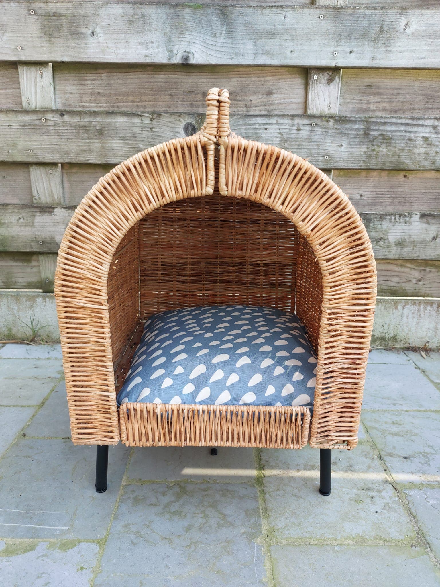 UTSÅDD cat house on legs, rattan