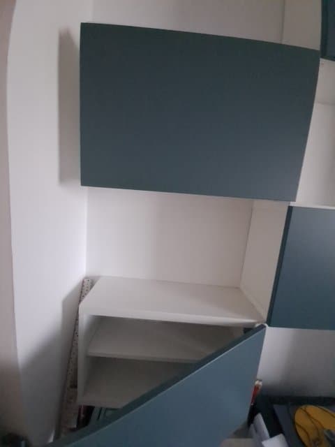 5 BESTÅ kastcombinatie wand, wit/Krukmakare donker grijsgroen, 180x42x64 cm