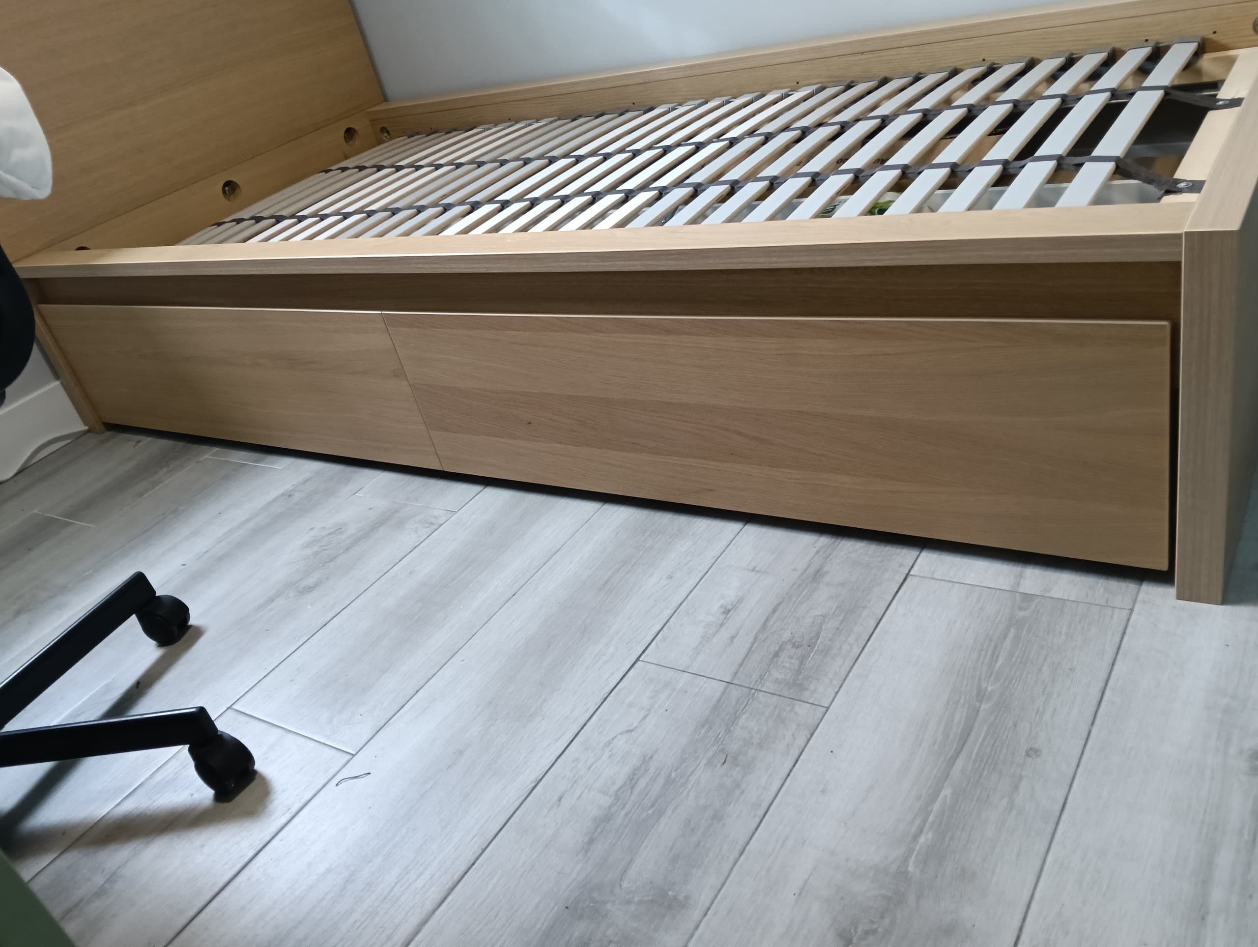 MALM estructura de cama con 2 cajones, chapa roble tinte blanco/Luröy, 90x200 cm
