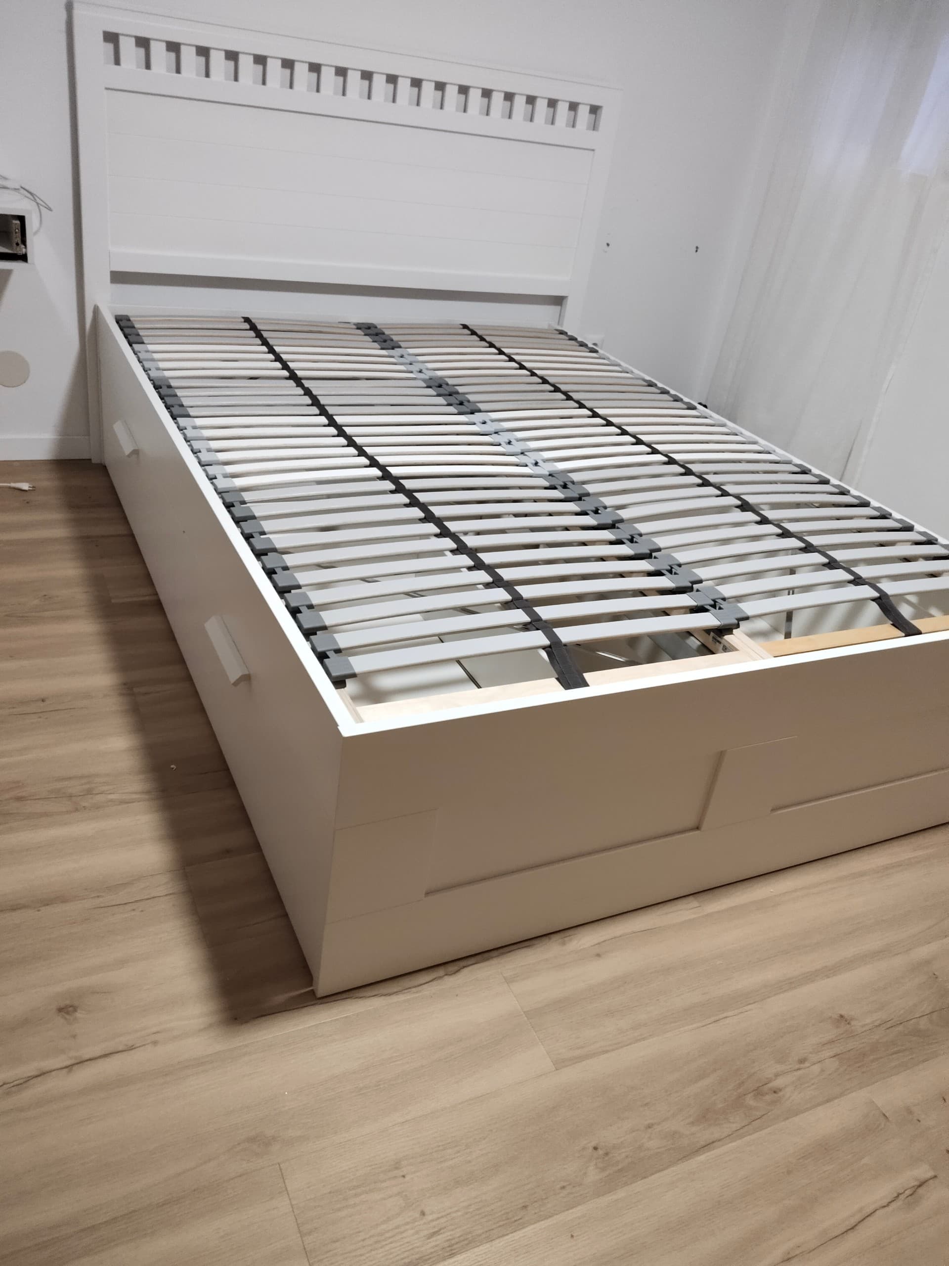 BRIMNES estrutura de cama con almacenaxe, branco/Lönset, 140x200 cm