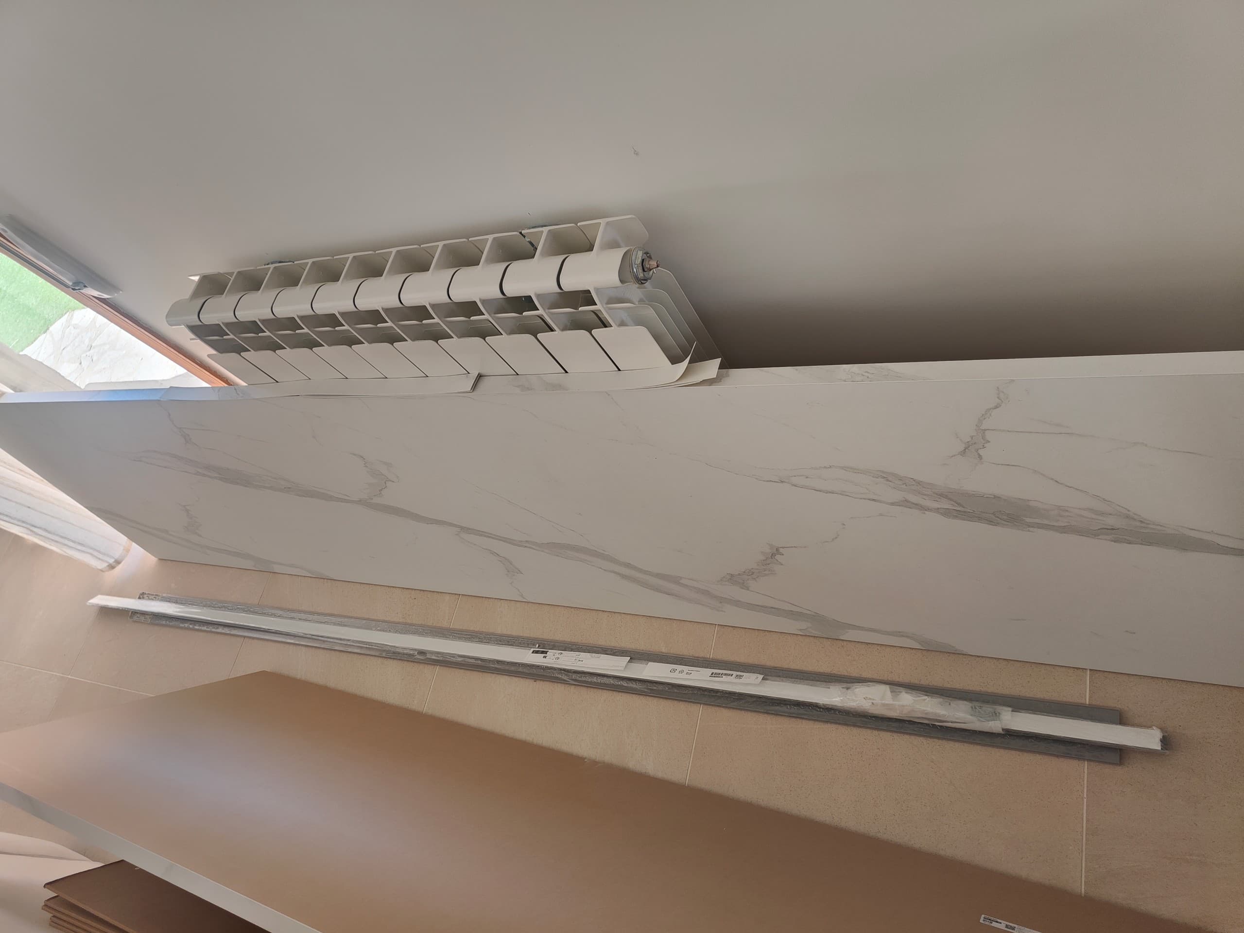 EKBACKEN Mesado, branco efecto mármore/laminado, 246x2.8 cm