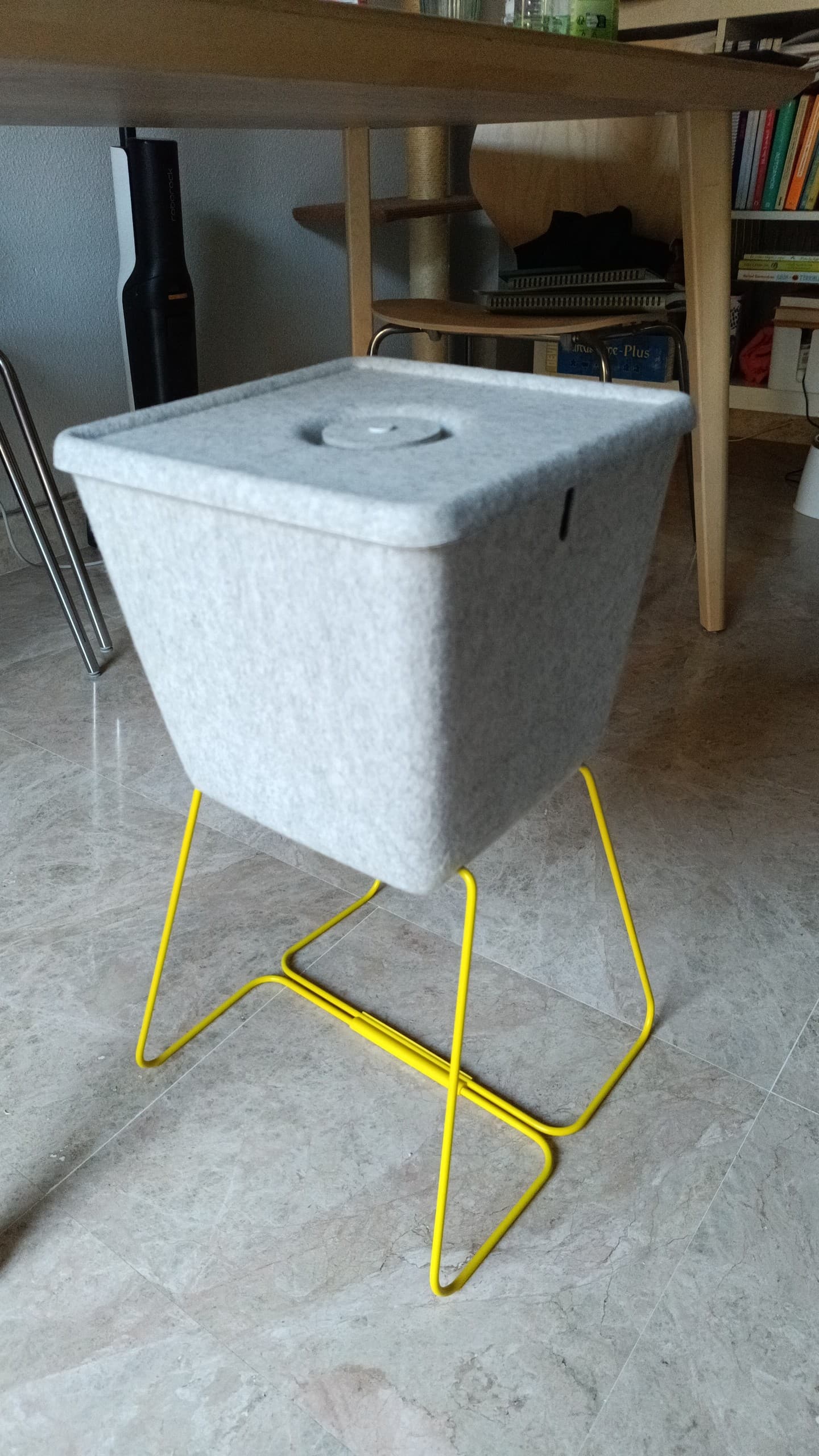 BRÄNNBOLL cistell, gris/groc, 30x33x30 cm