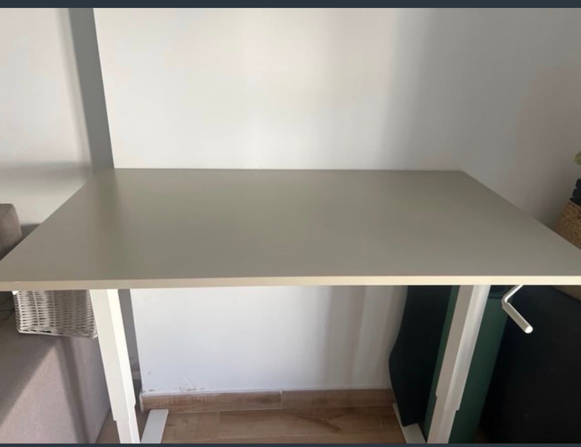 ESCRITORIO ELEVABLE