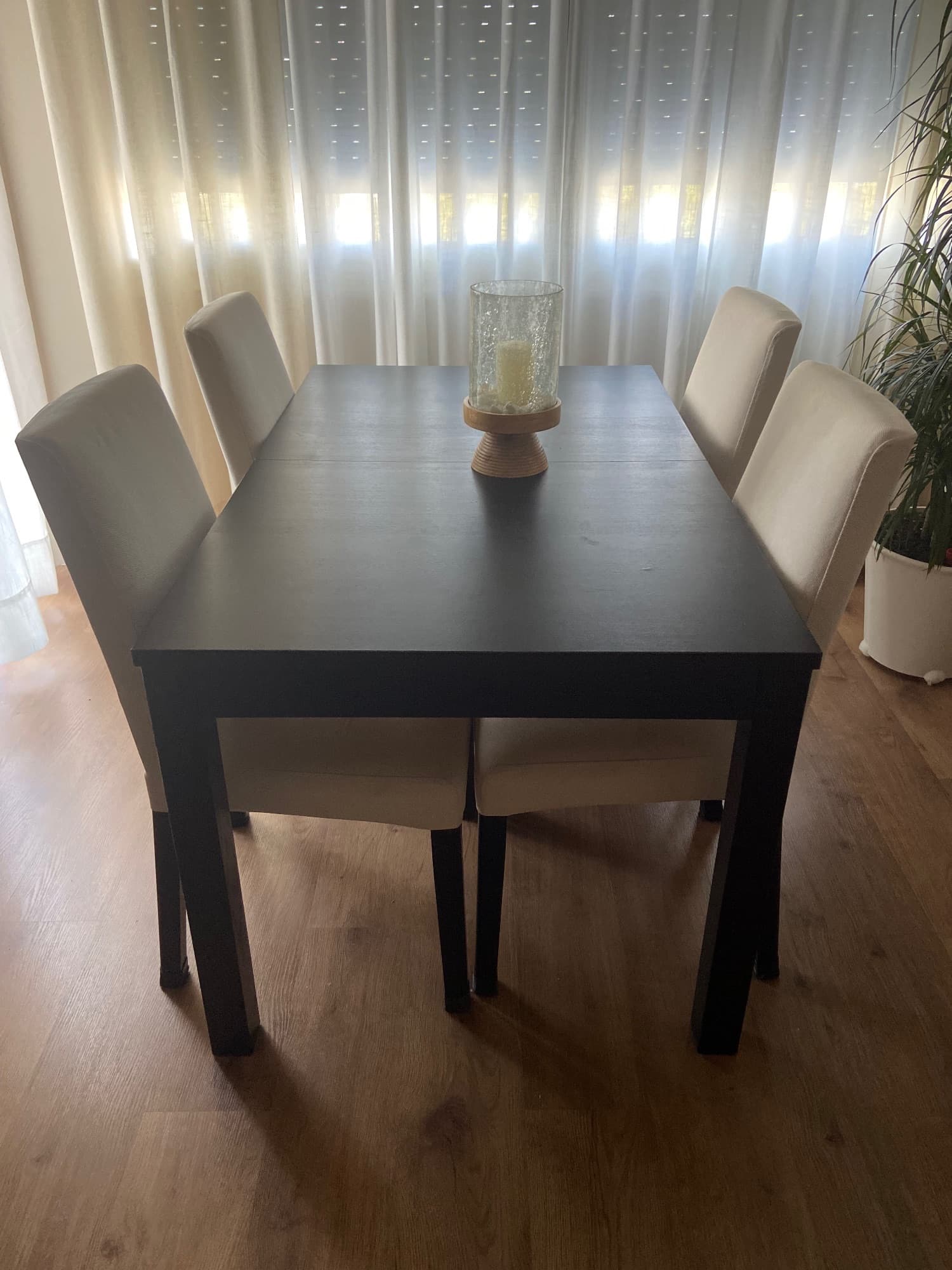 BJURSTA mesa extensible, negro-marrón