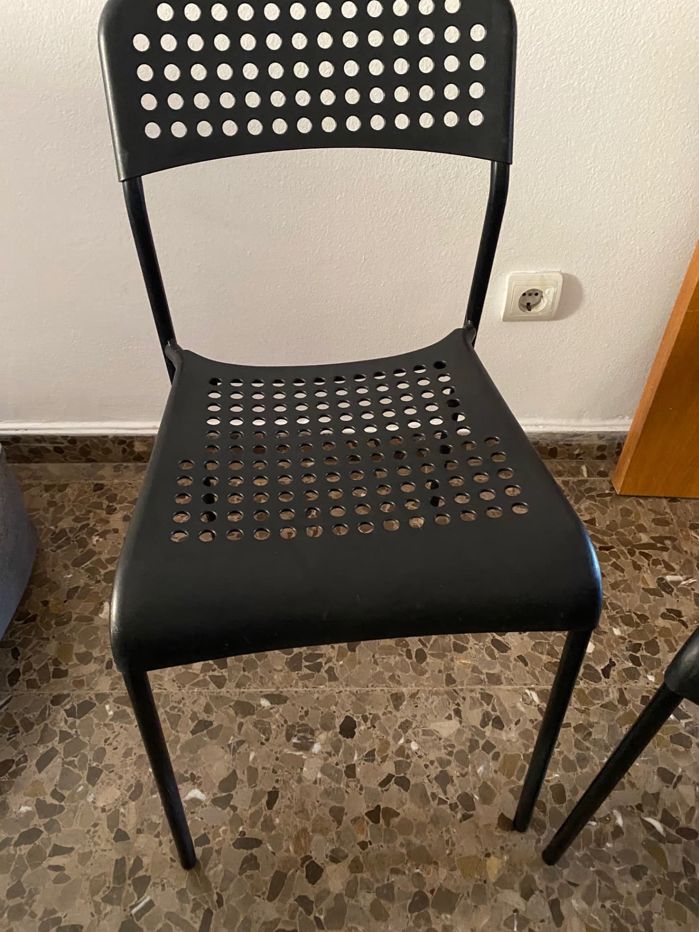ADDE SILLAS aulkia, grisa/zuria