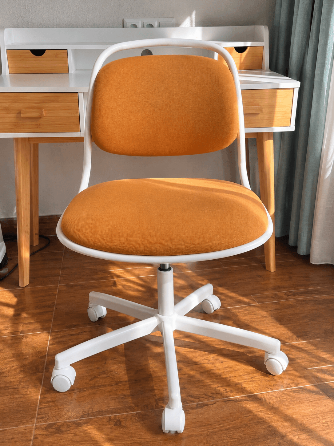 ÖRFJÄLL asento, branco/Vissle amarelo escuro