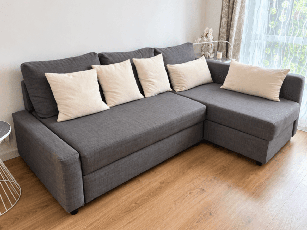 SOFÁ CAMA FRIHETEN izkinako ohe-sofa biltokiarekin, Hyllie gris iluna