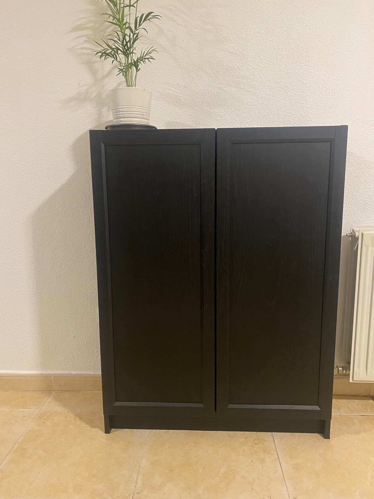 BILLY / OXBERG 70€ libraría con portas, negro-marrón