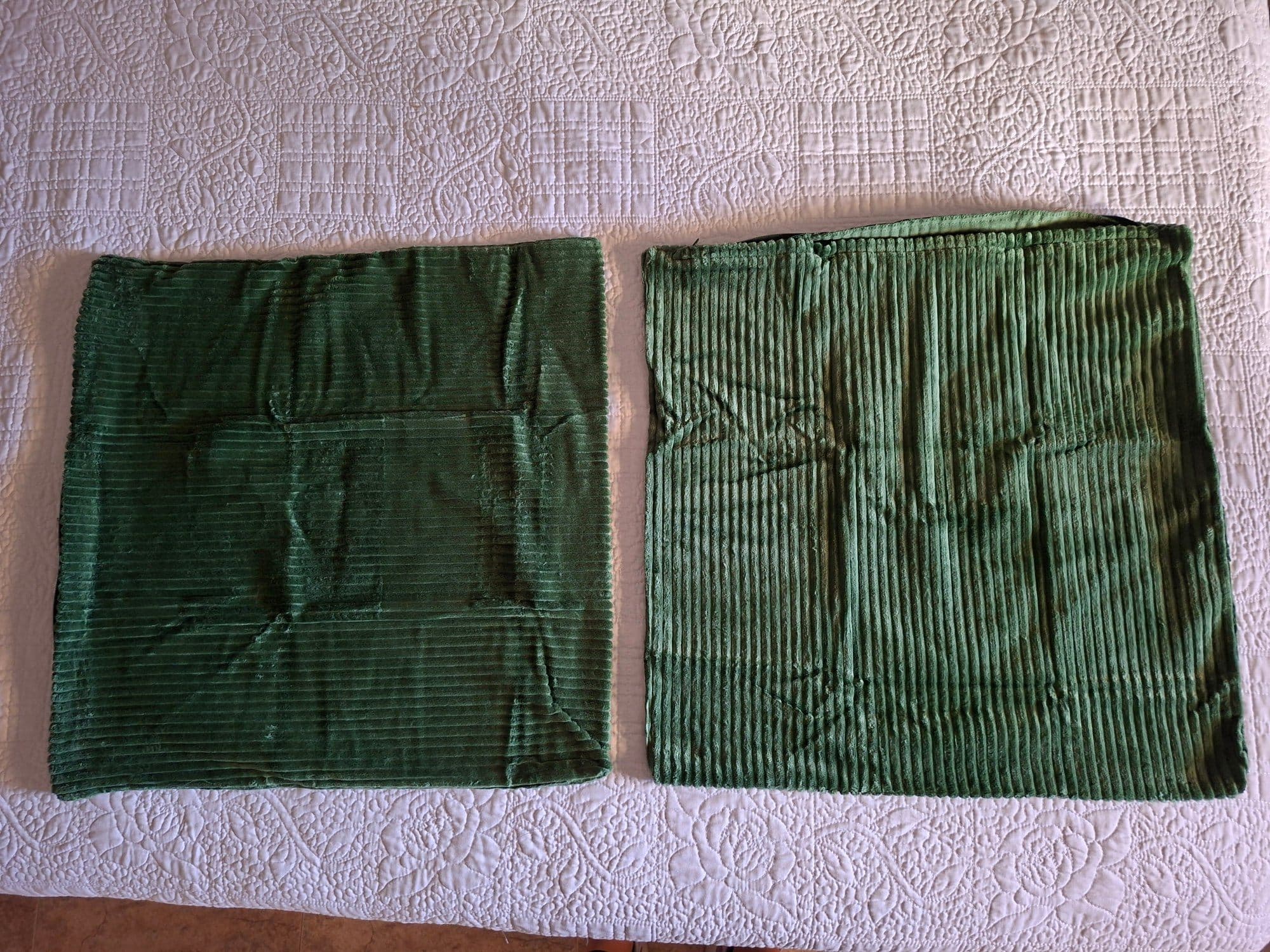 ÅSVEIG funda de coixí, verd fosc, 50x50 cm