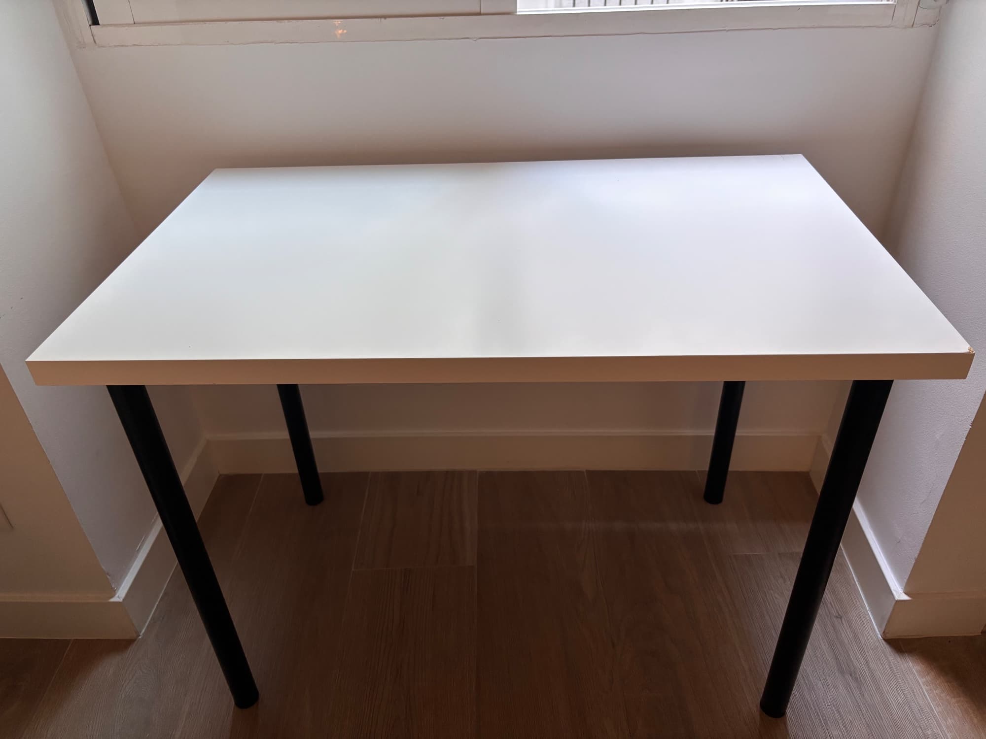 LINNMON / ADILS mahaia, zuria/beltza, 100x60 cm