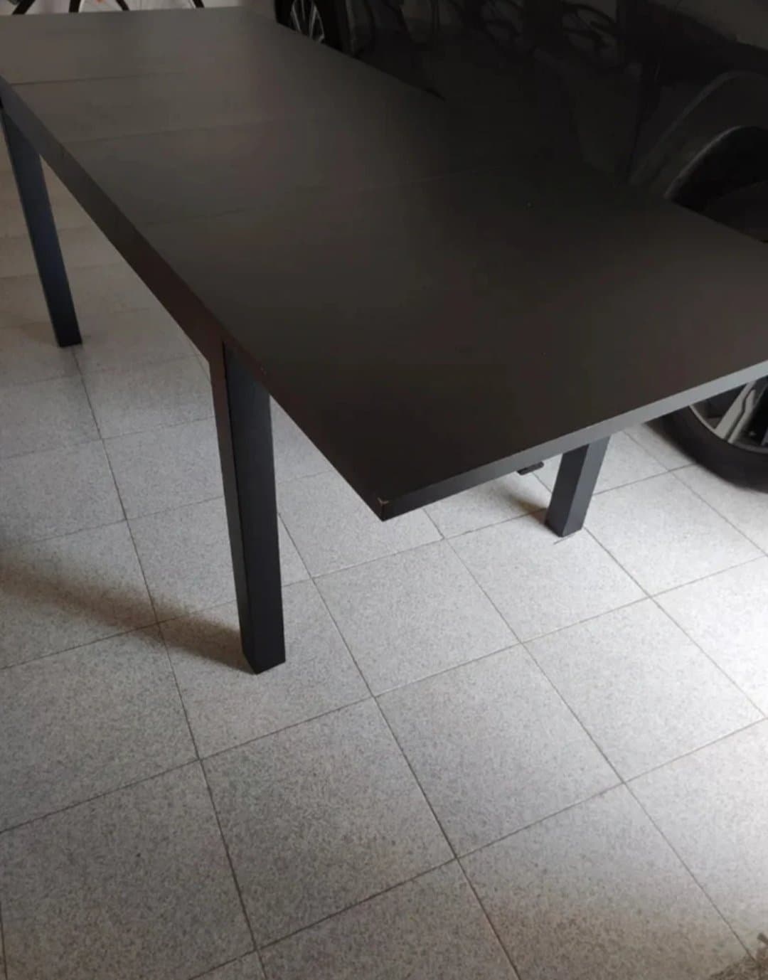 BJURSTA mesa extensible, negro-marrón