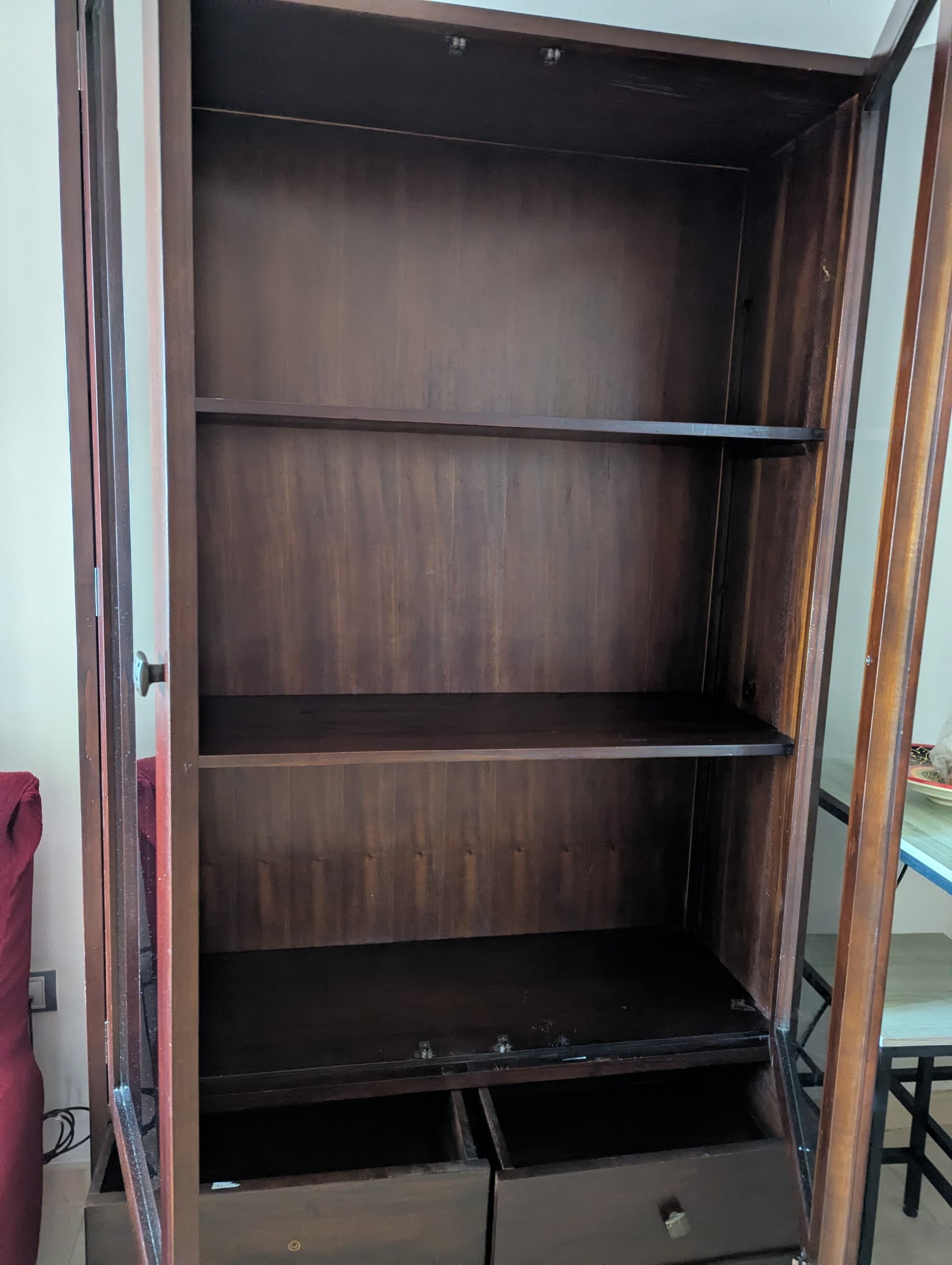 HEMNES Vitrina con cajones, negro-marrón/marrón claro