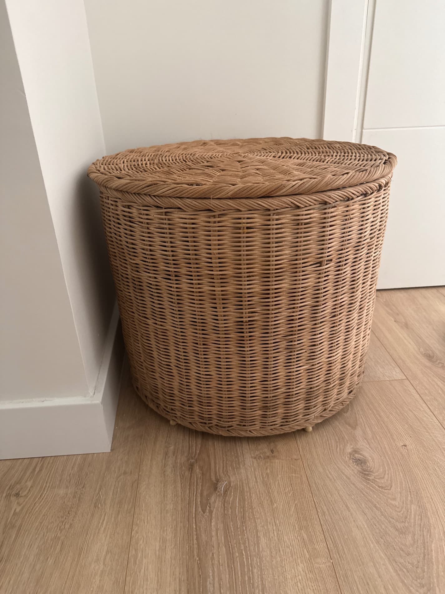 TOLKNING puf+biltokia, eskuz ratana