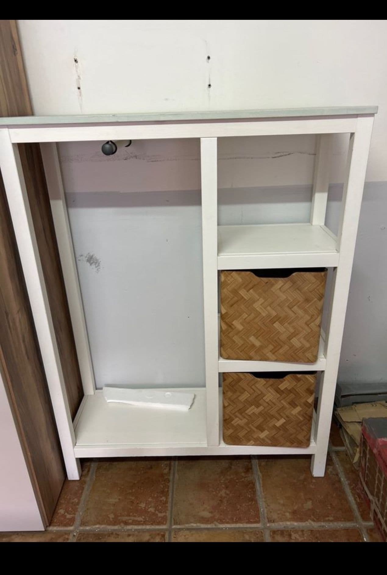 HEMNES