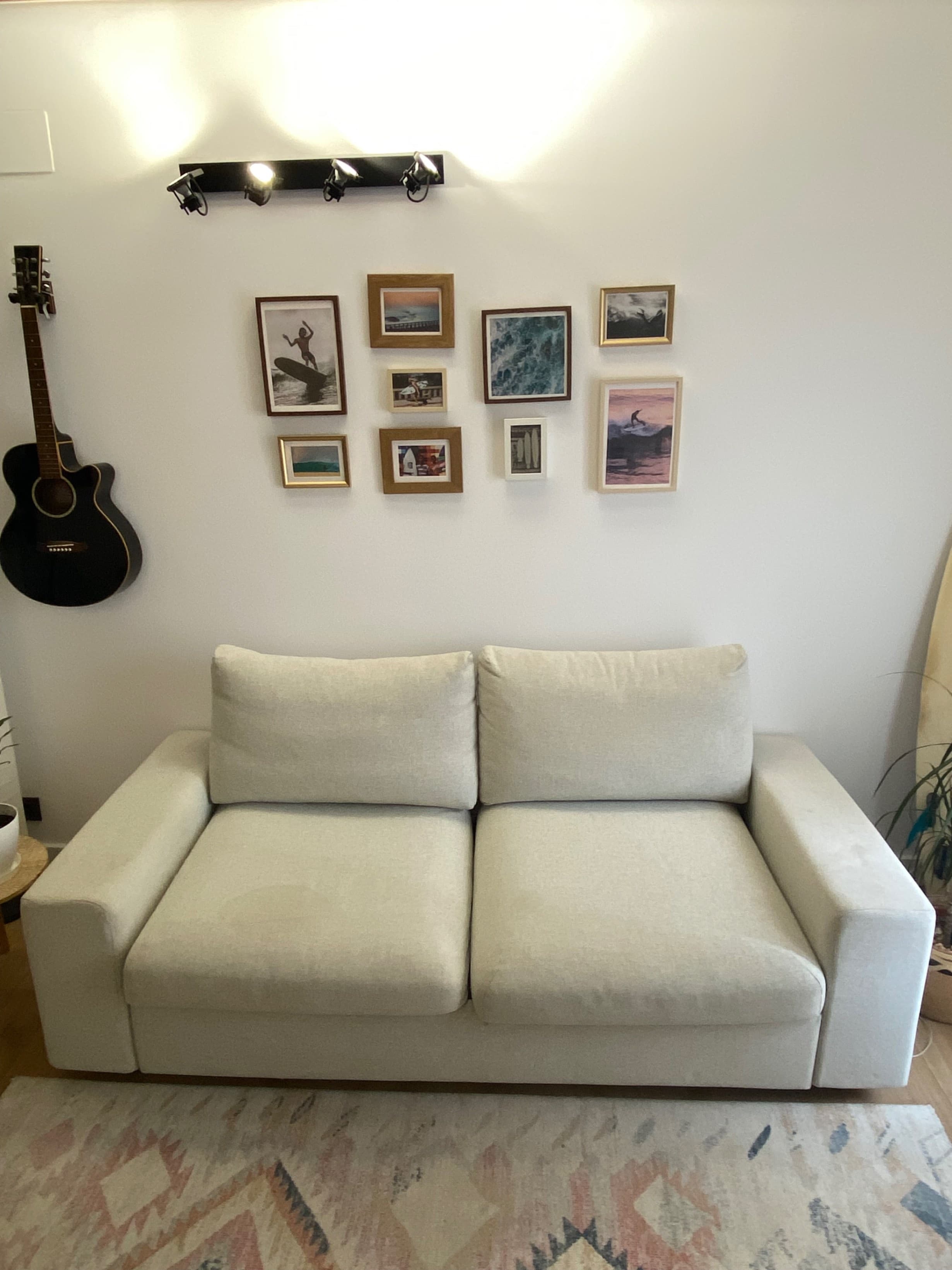 VIMLE sofá cama de 2 plazas, con reposabrazos anchos/Gunnared beige