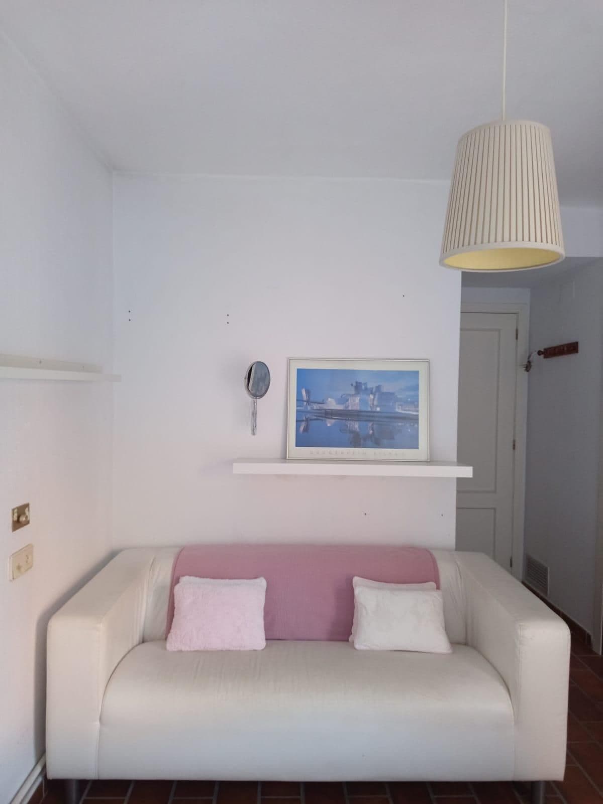 KLIPPAN 2 eserlekuko sofa-egitura, oihal gogorra