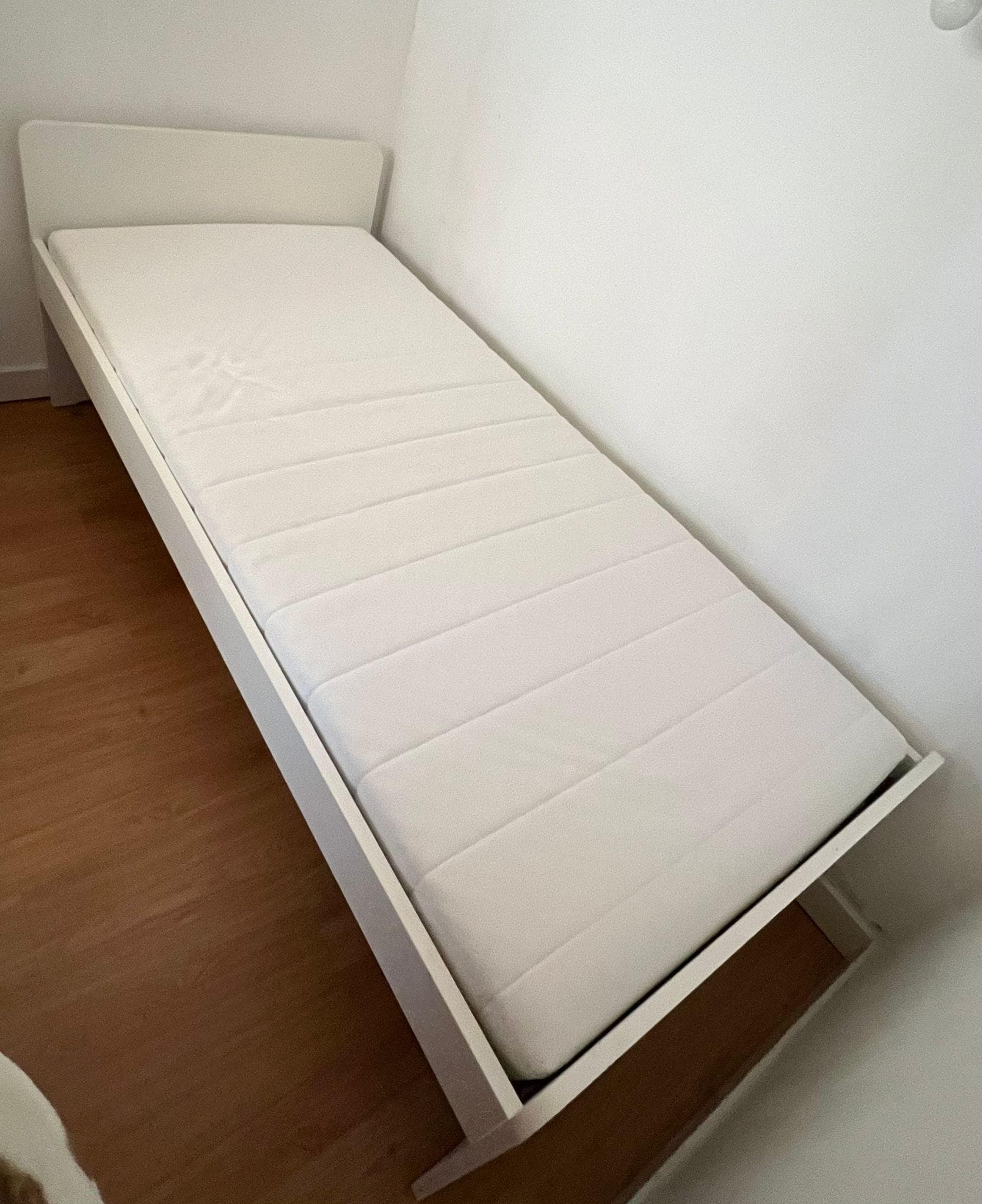 SLÄKT estrutura de cama con somier, branco, 90x200 cm