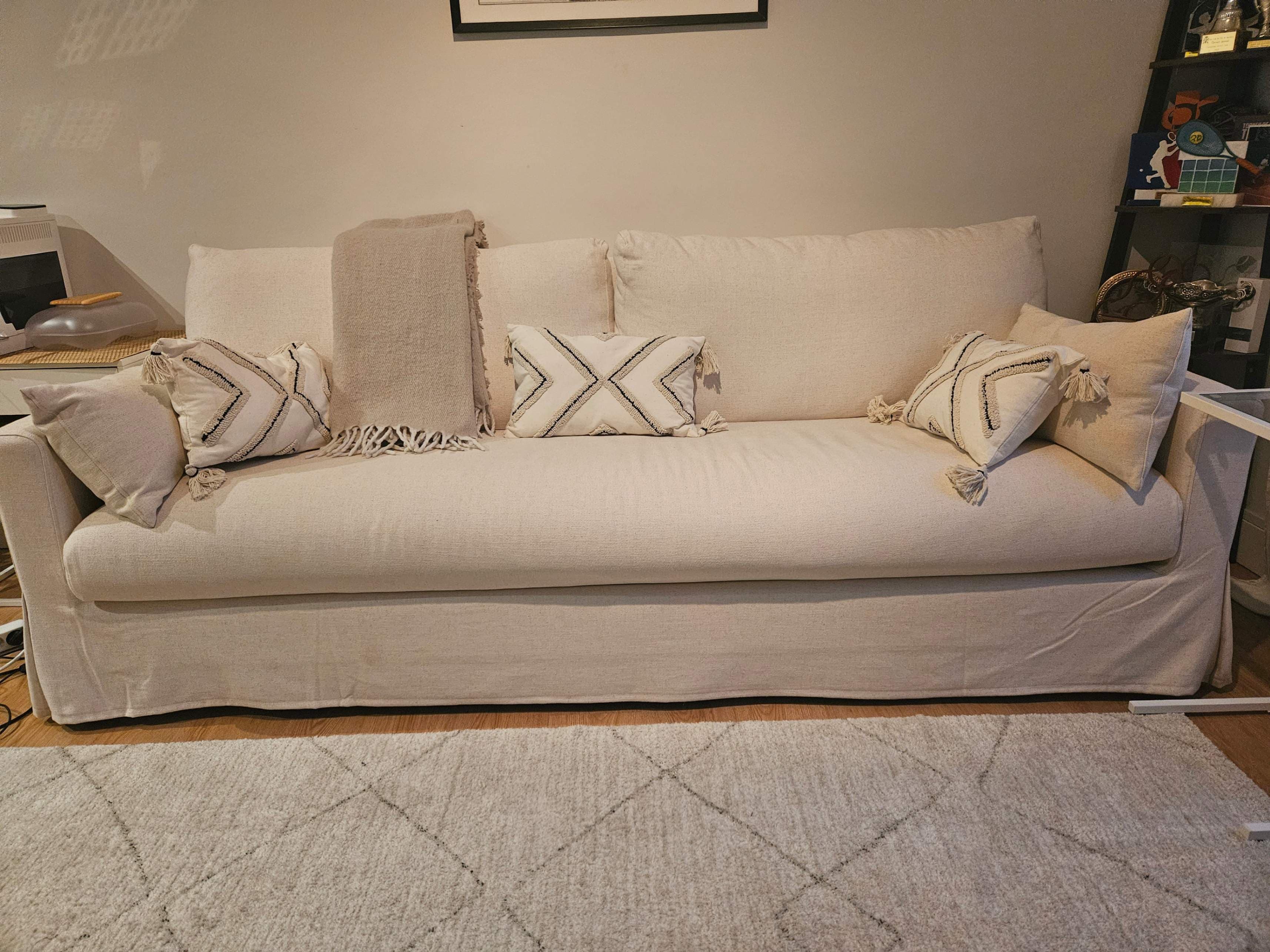 HYLTARP 3 eserlekuko sofa, Hemmesta beix argia