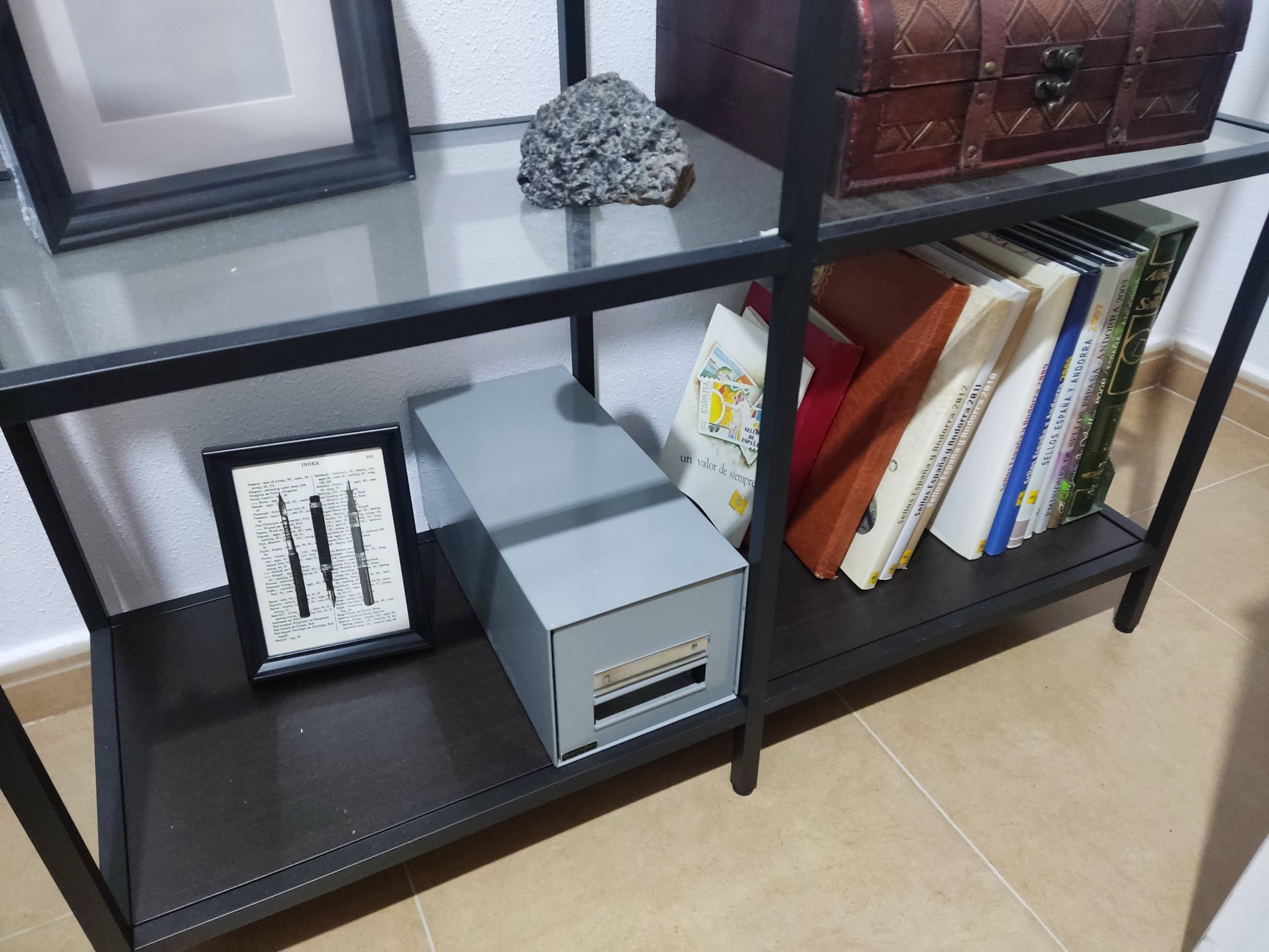 VITTSJÖ shelving unit, black-brown/glass, 100x175 cm