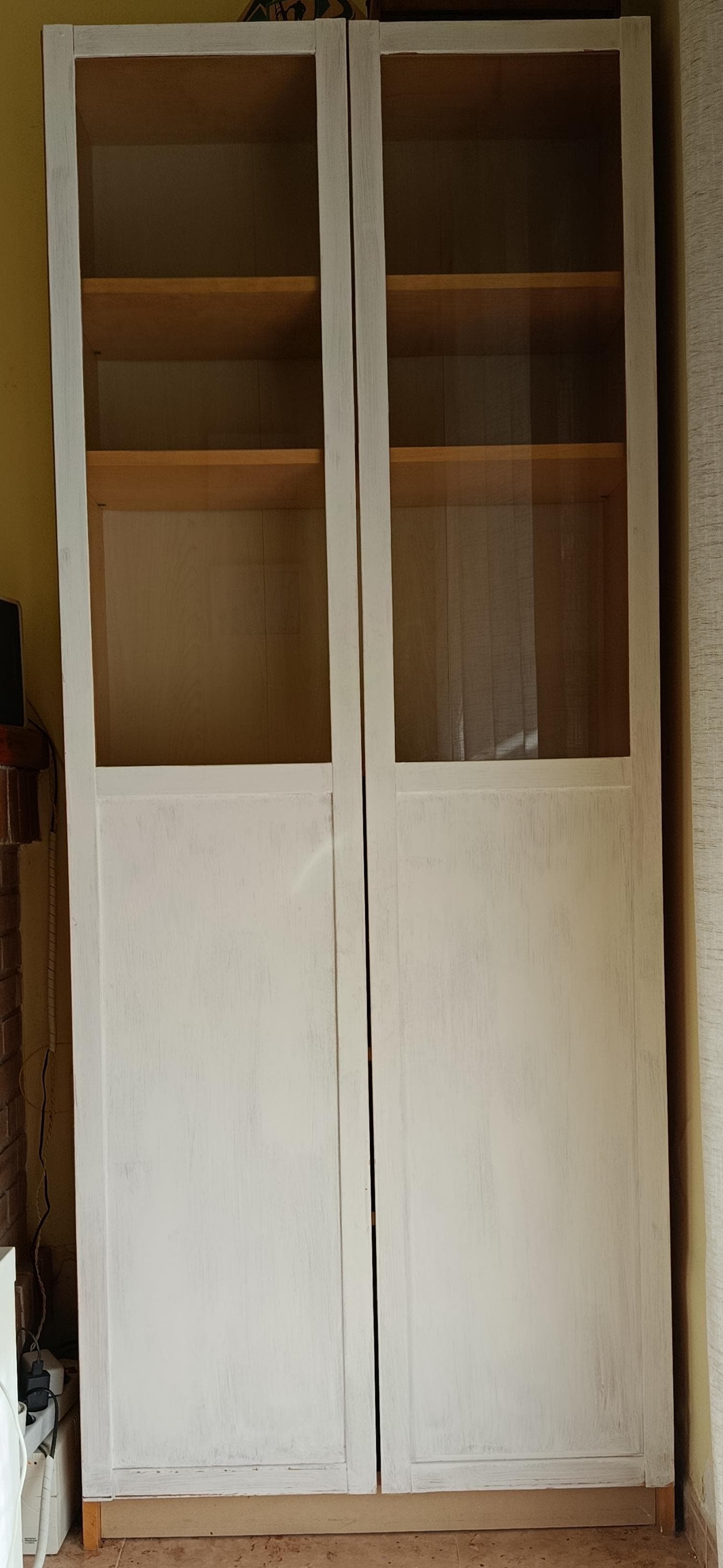 BILLY bookcase w hght ext ut/pnl/glss drs, white, 80x30x237 cm