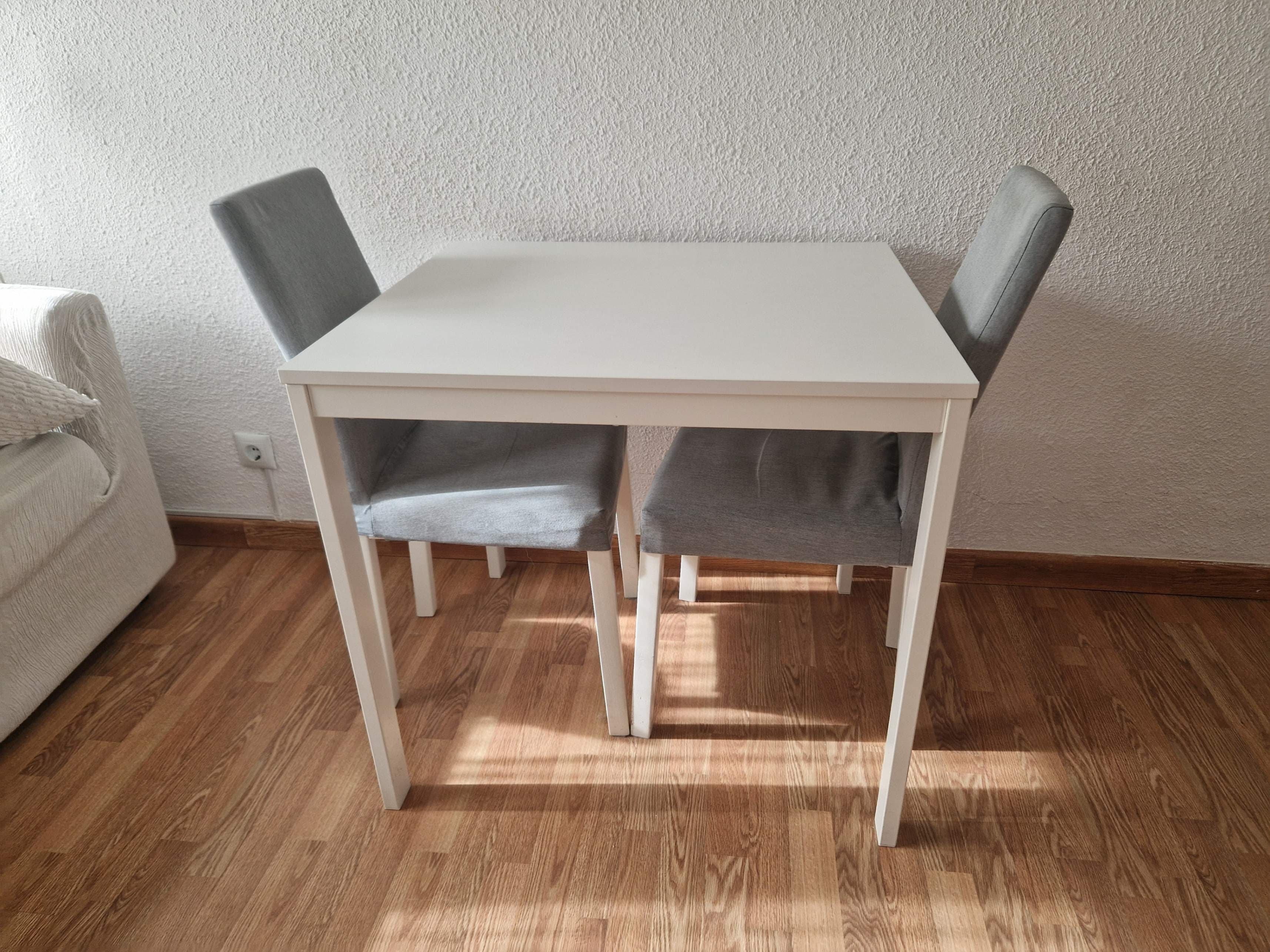 BERGMUND silla, blanco/Orrsta gris claro