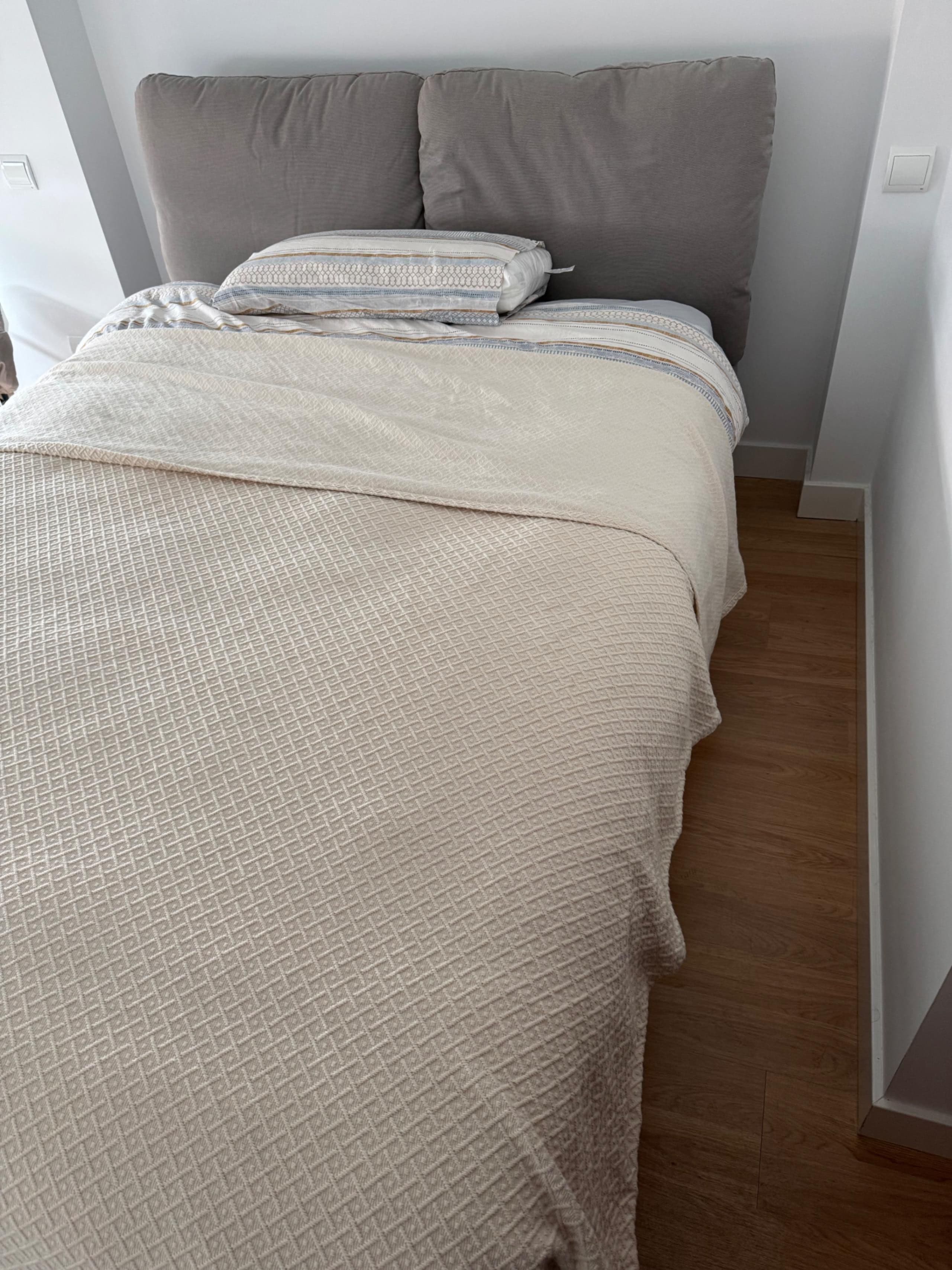 SAGESUND upholstered bed frame, Diseröd brown/Luröy, 140x200 cm