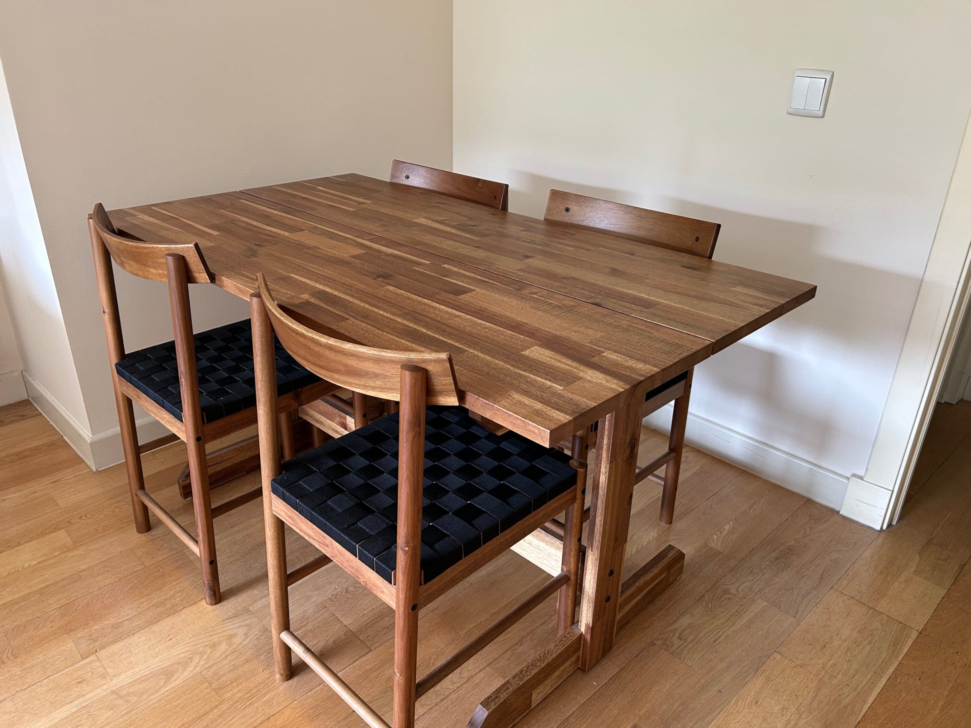 NACKANÄS table, acacia, 140x76 cm