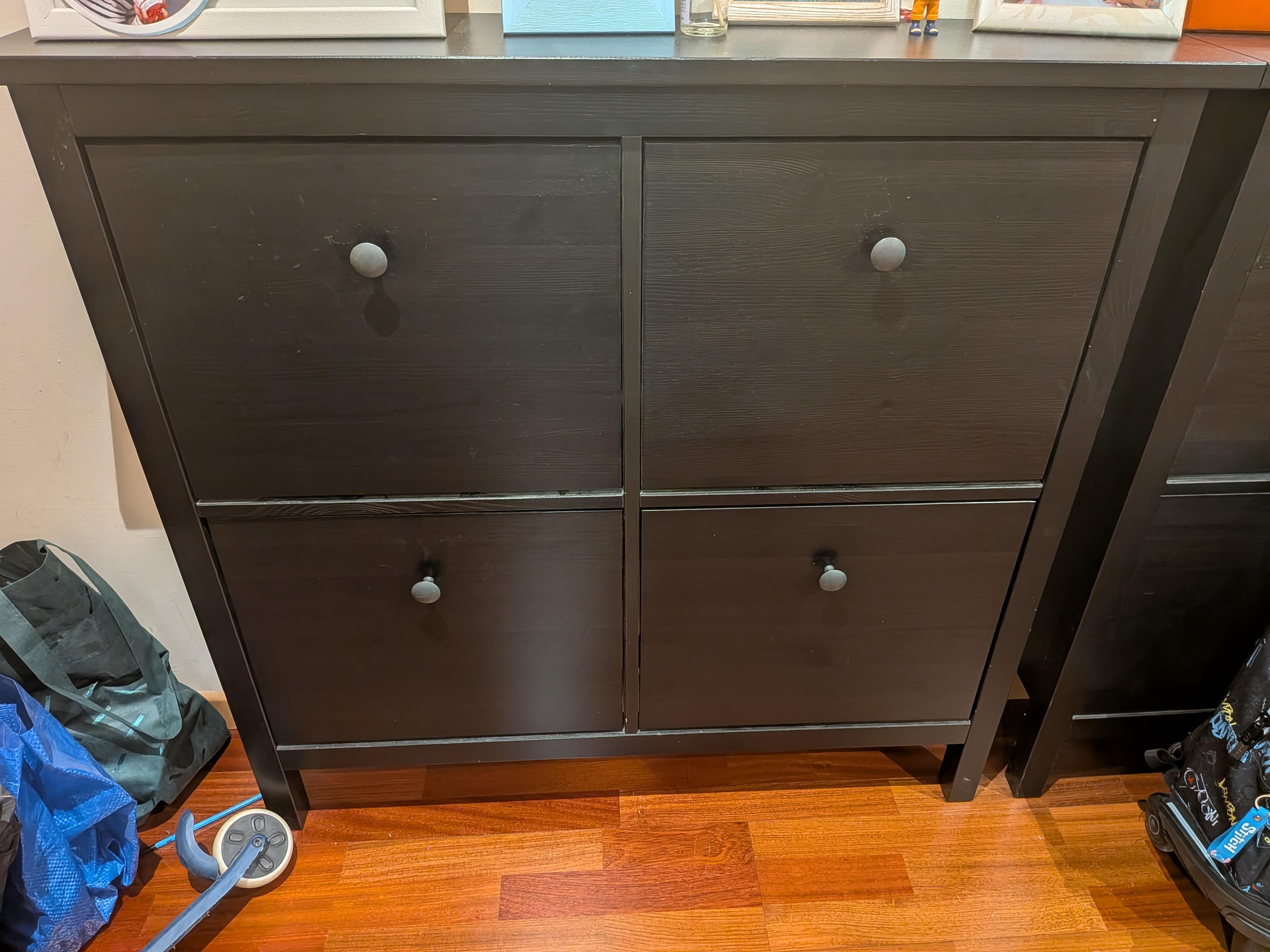 HEMNES Zapatero con 4 compartimentos, negro-marrón, 107x101 cm