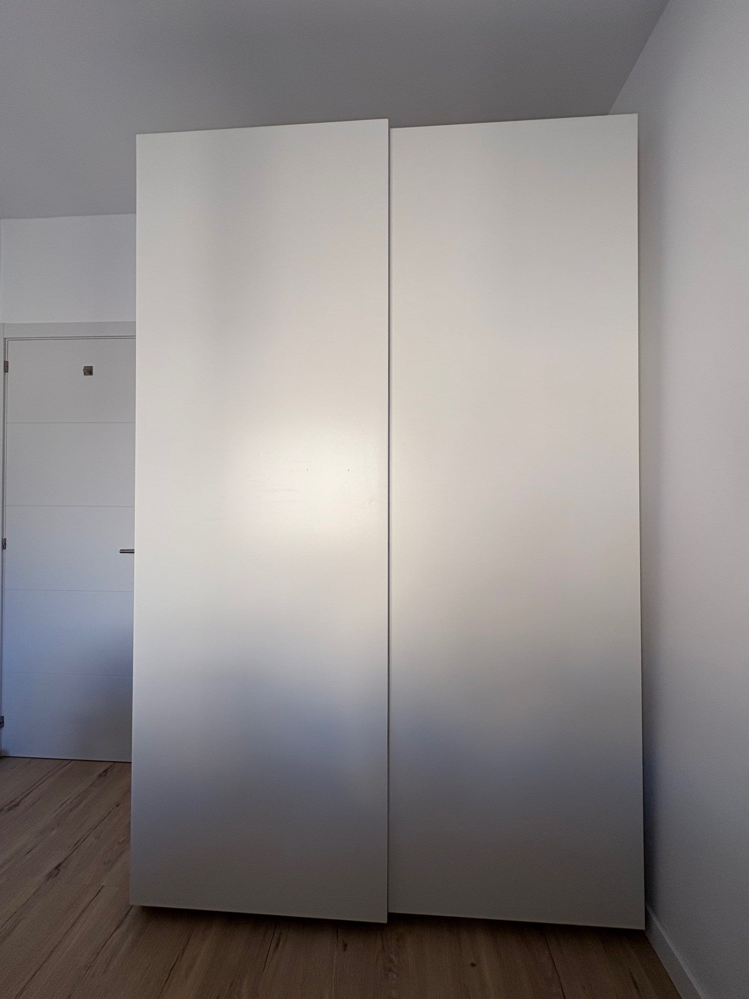 HASVIK ate lerragarriak, 2 un, zuria, 150x236 cm