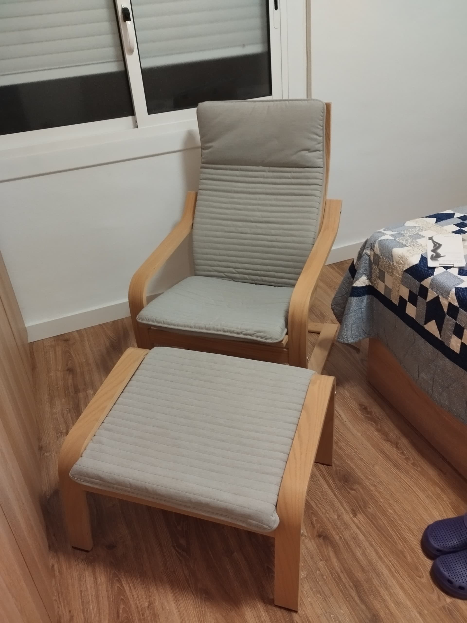 POÄNG butaca, fullola de bedoll/Knisa beix clar