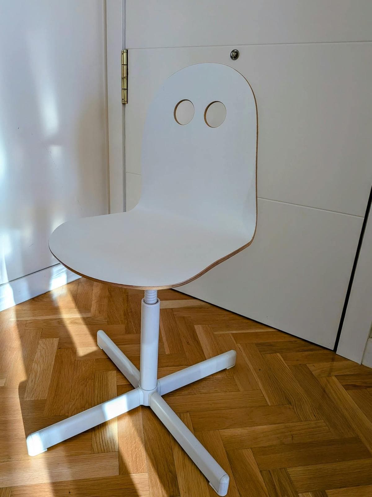 VALFRED / SIBBEN. cadira escriptori infantil, blanc