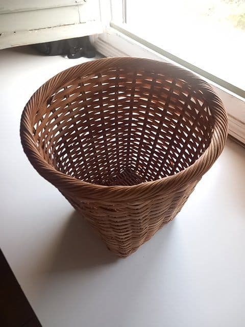 TRUMMIS wastepaper basket, handmade rattan
