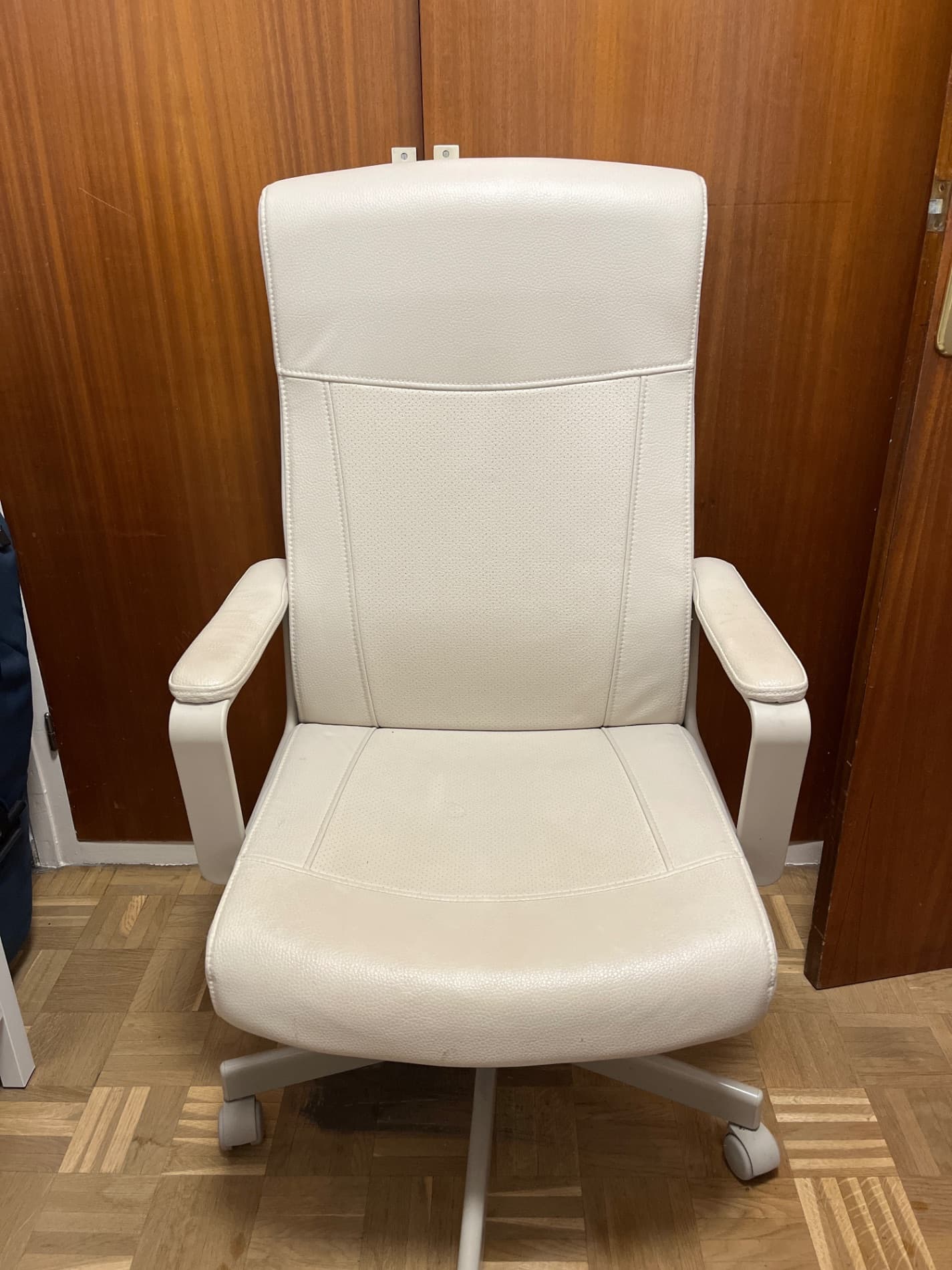 MILLBERGET swivel chair, Murum beige
