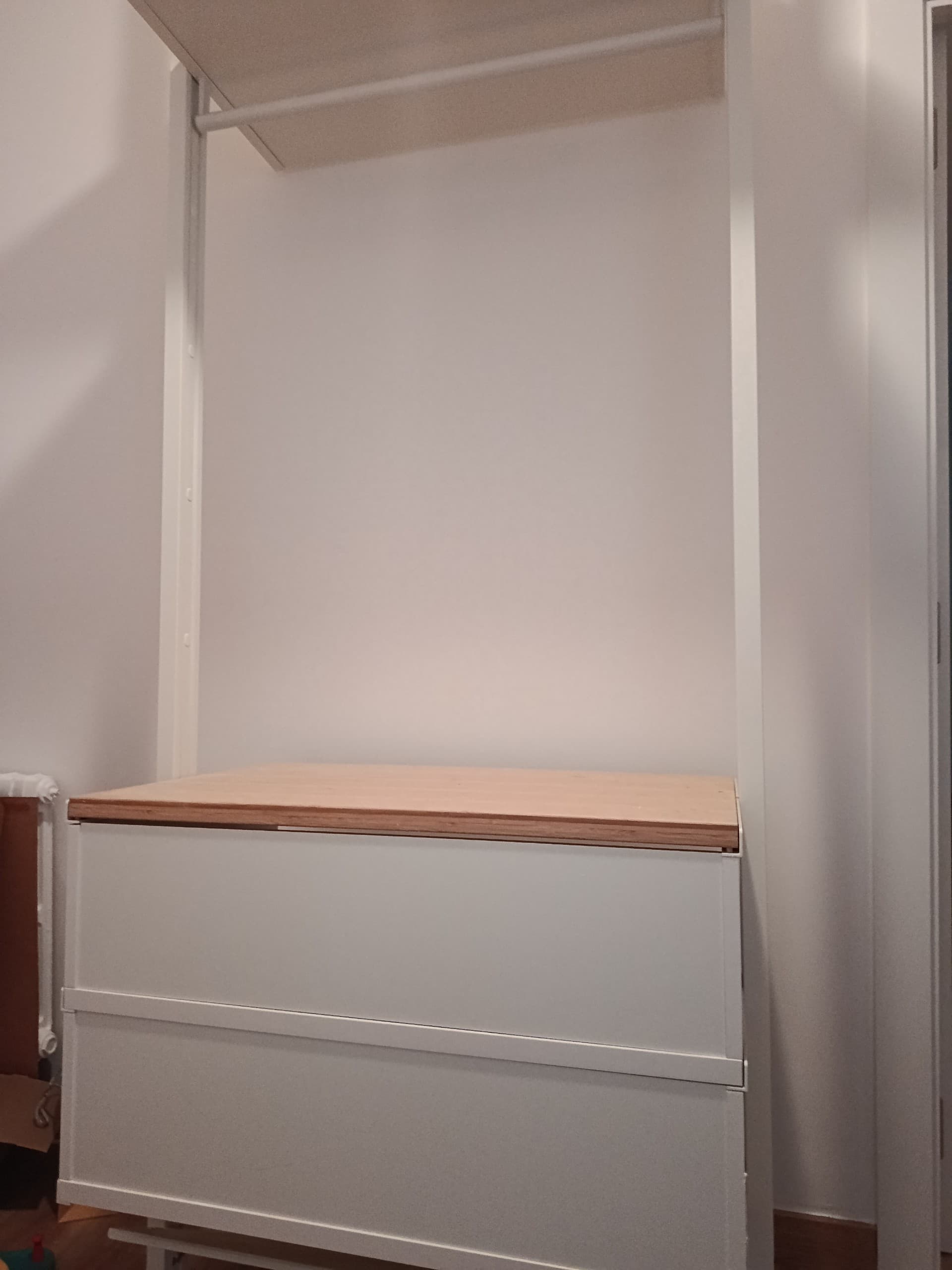 ELVARLI 2 CAJONES combinació d'armari, blanc, 92x51x222-350 cm