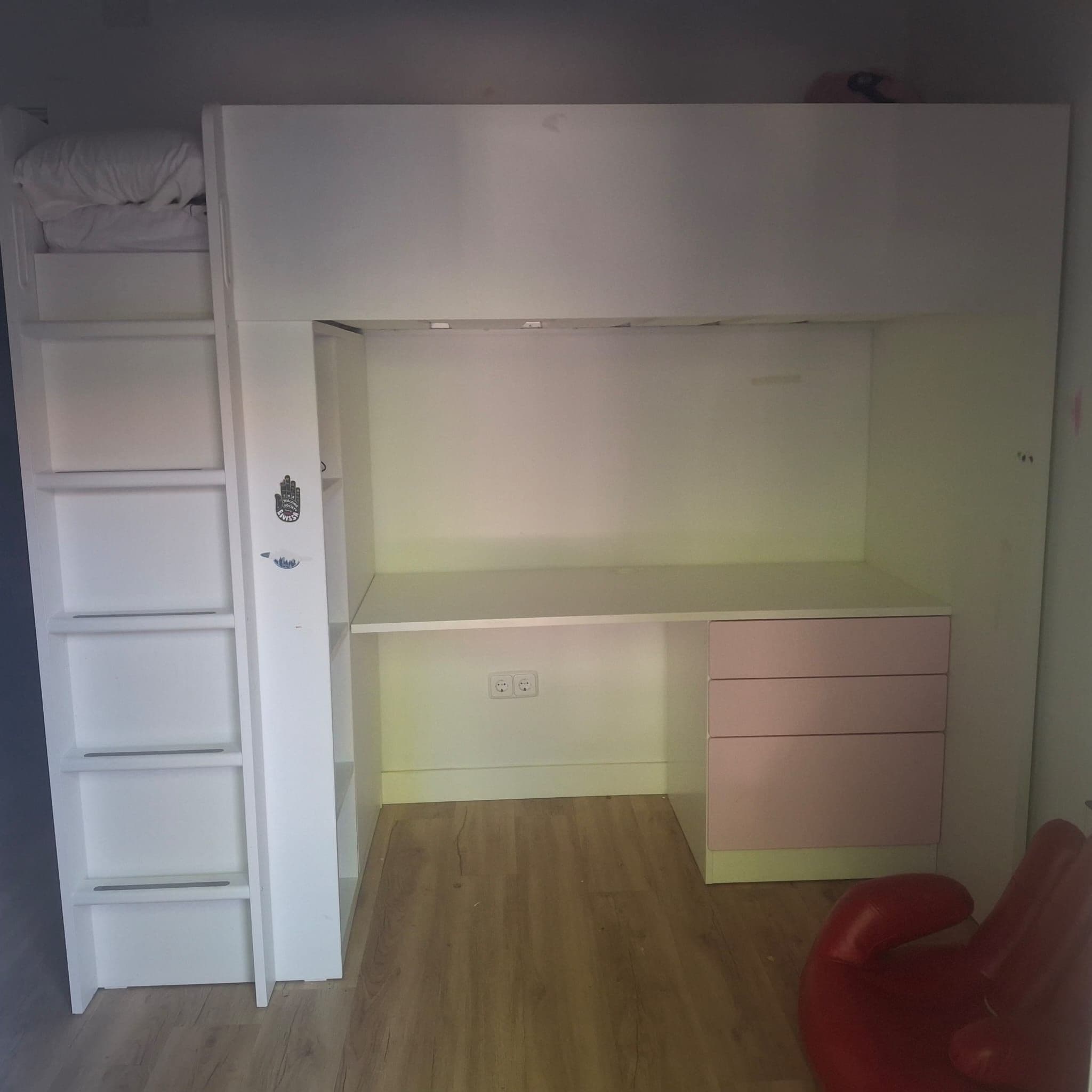 HABITACIÓN INFANTIL cama alta