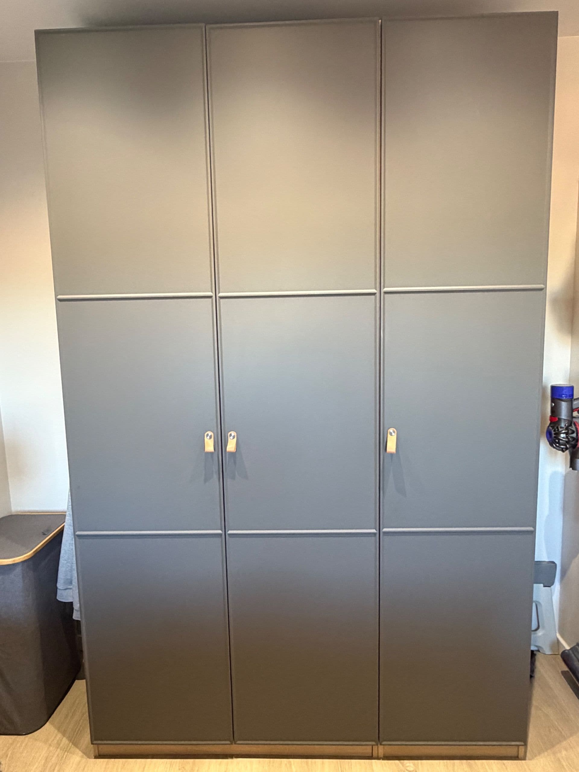 BODBYN grey fronts
