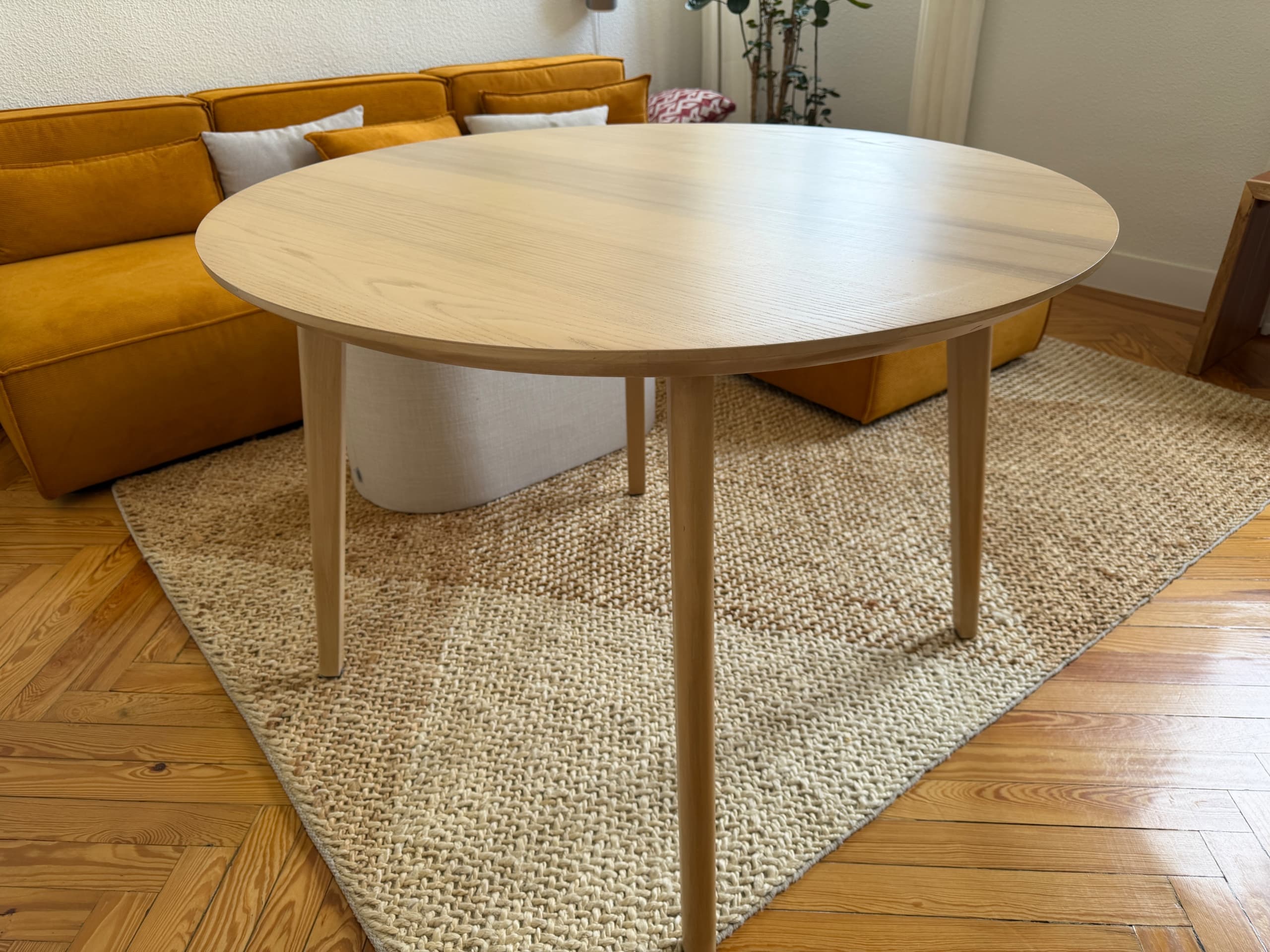 LISABO mesa, chapa freixo, 105 cm