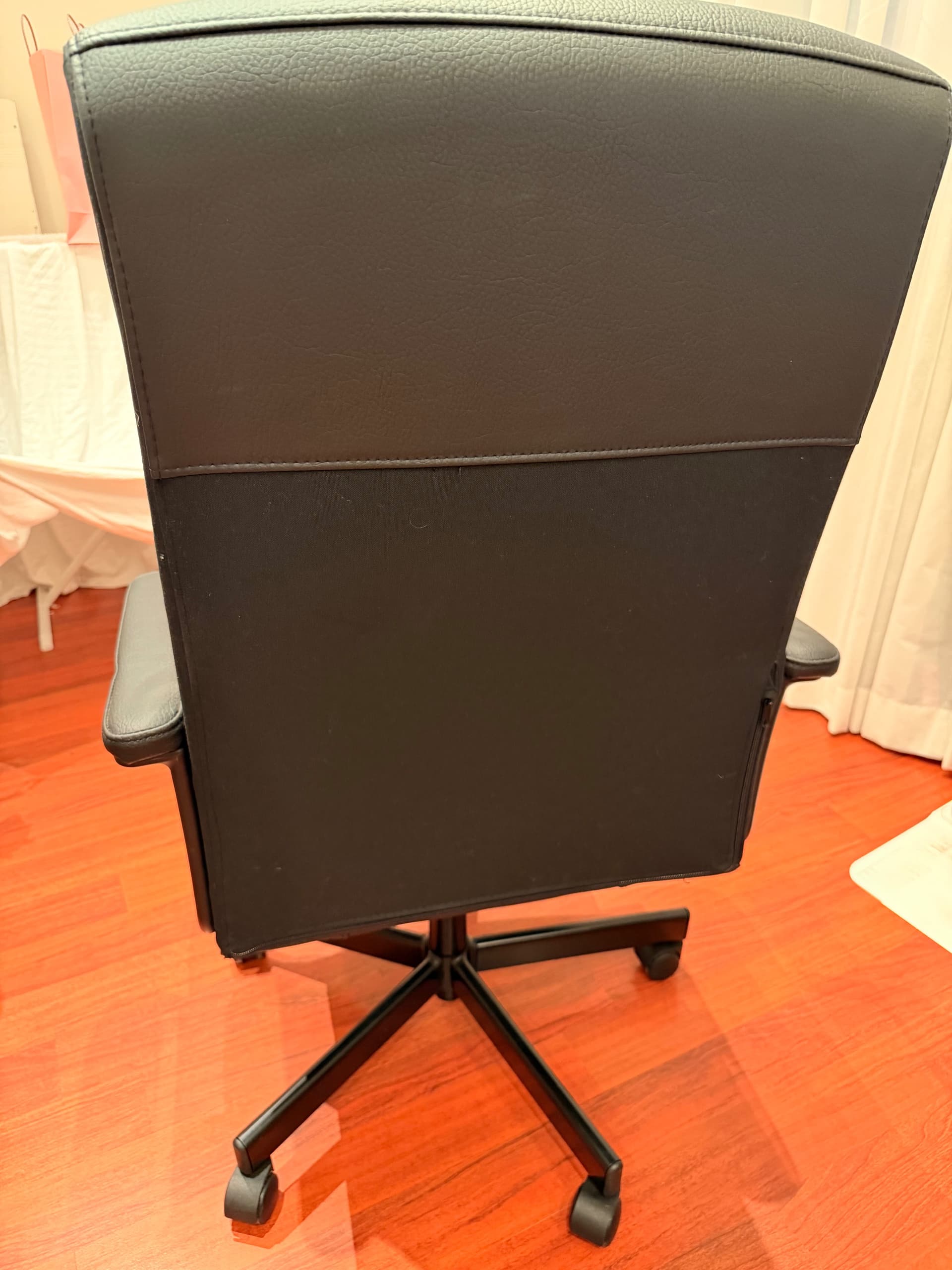 MILLBERGET silla giratoria, Murum negro