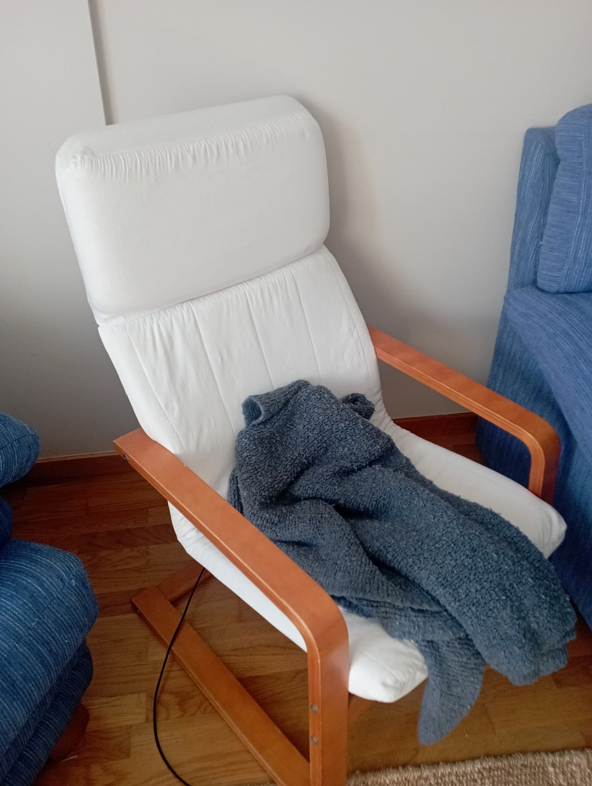 ÅRSUNDA sillón, Knisa gris claro